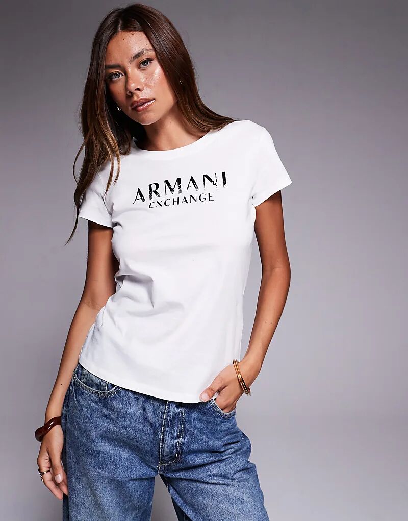 Футболка с центральным логотипом Armani Exchange белого цвета
Футболка с центральным логотипом Armani Exchange белого цвета