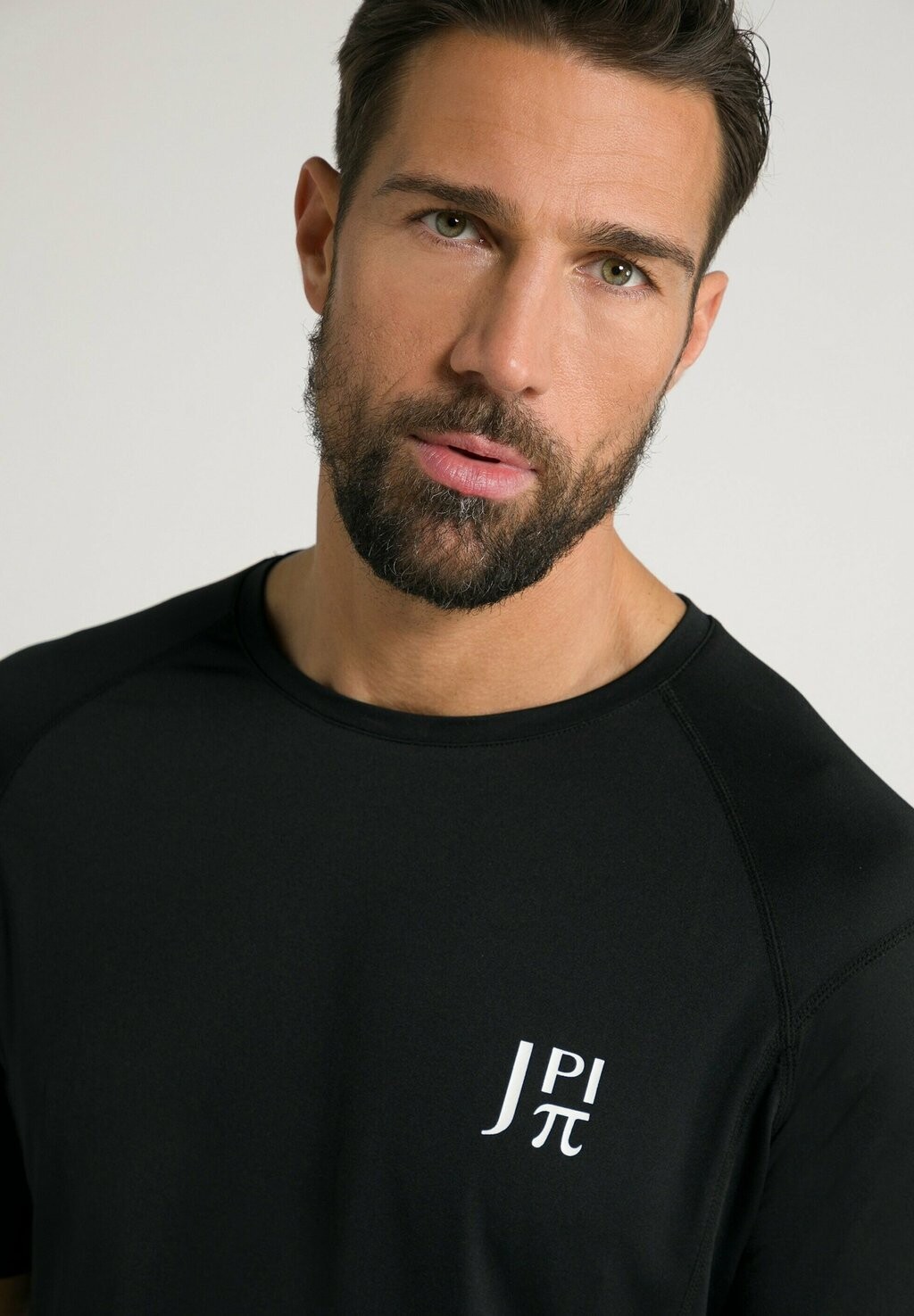 Базовая футболка JP1880, черный
Базовая футболка JP1880, черный