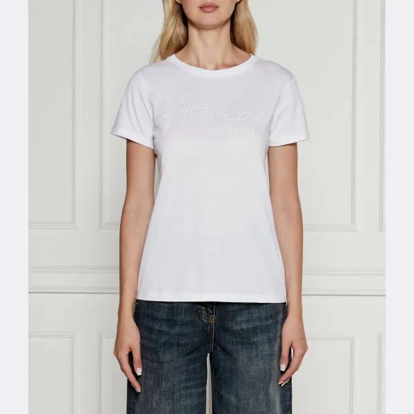 Футболка стандартного кроя Armani Exchange, белый 
Футболка стандартного кроя Armani Exchange, белый