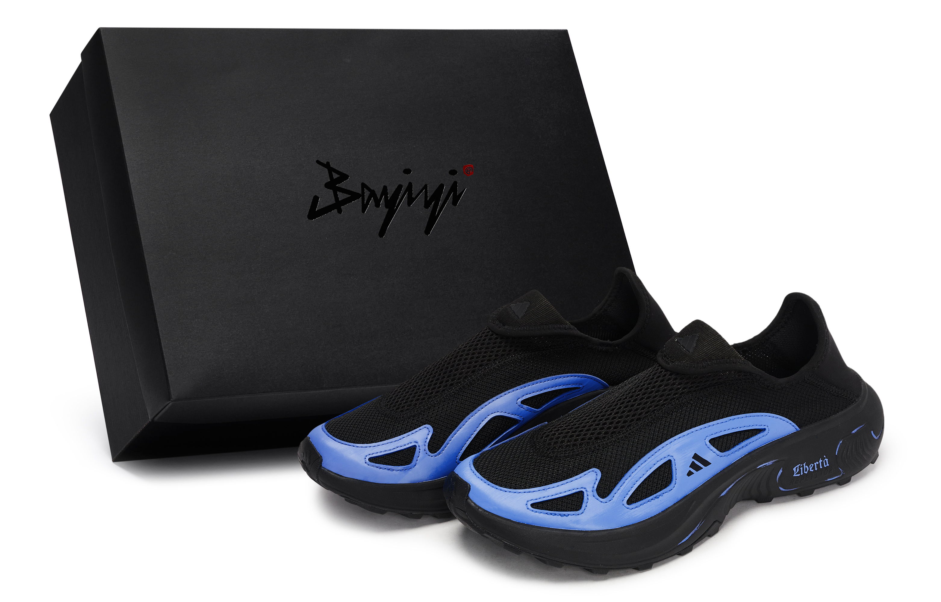 Adidas FC WALKER повседневные низкие мужские кроссовки, черные/синие
Adidas FC WALKER повседневные низкие мужские кроссовки, черные/синие