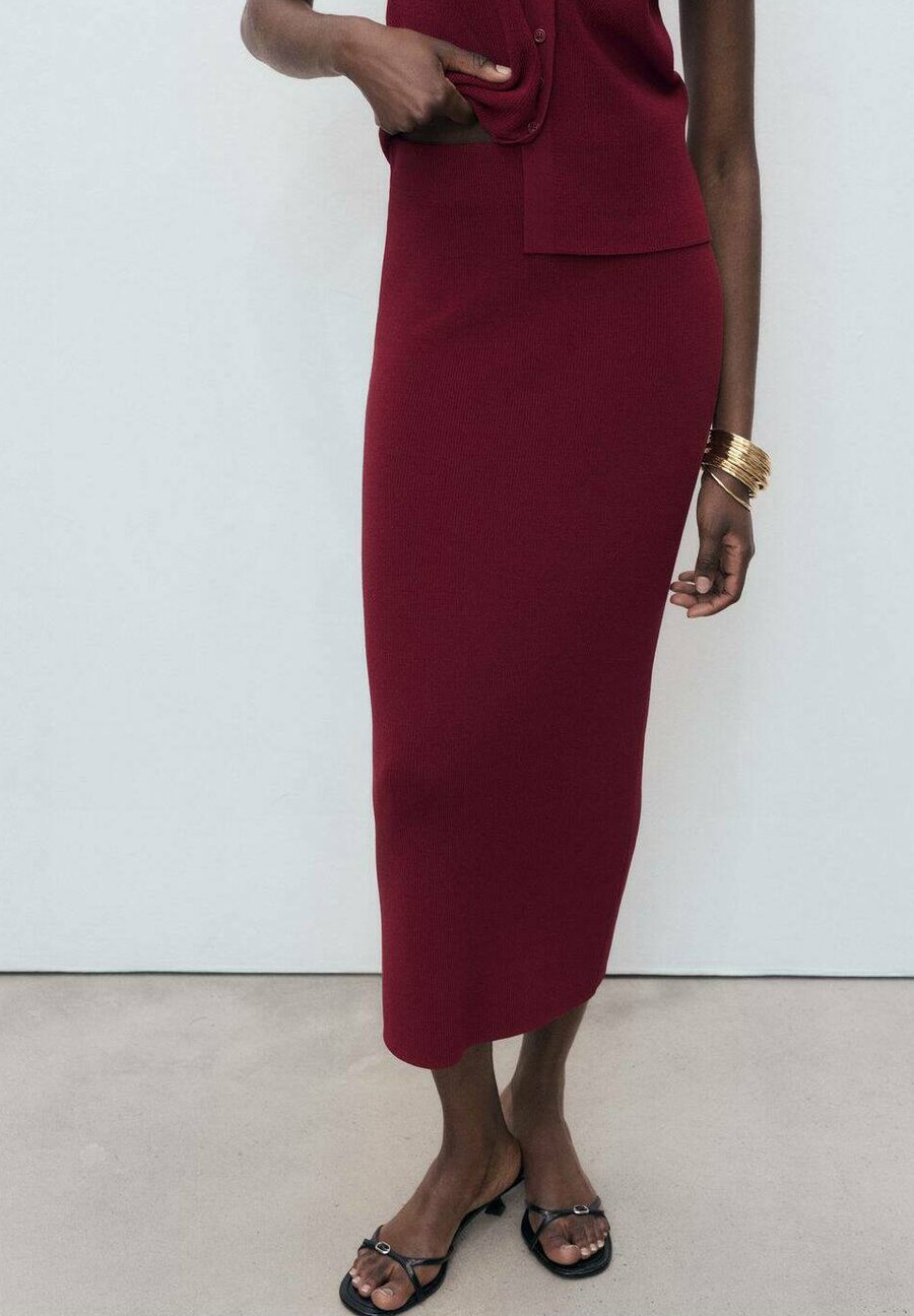 Юбка Mango Pencil skirt, Bordeaux
Юбка Mango Pencil skirt, Bordeaux