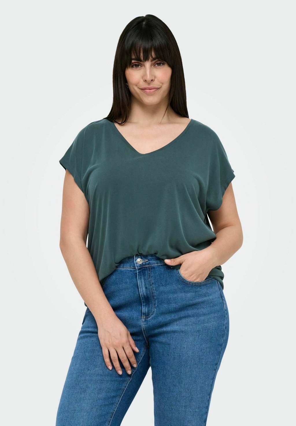 Базовая футболка ONLY Carmakoma, цвет Green Gables
Базовая футболка ONLY Carmakoma, цвет Green Gables