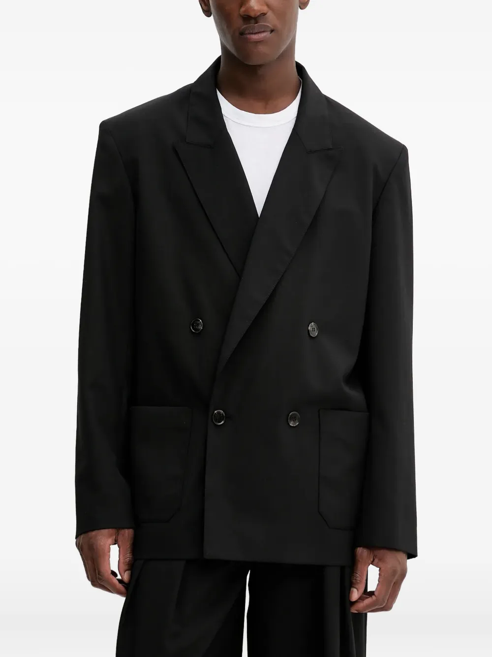 Двубортный блейзер с накладными карманами Nanushka, черный
Двубортный блейзер с накладными карманами Nanushka, черный