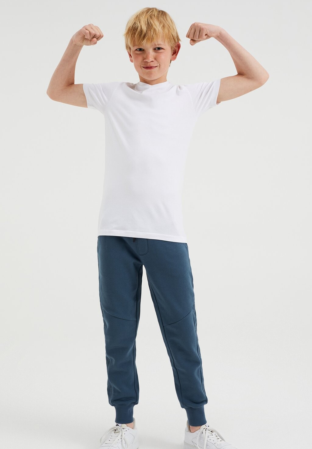 Футболка базовая WE Fashion, цвет white
Футболка базовая WE Fashion, цвет white