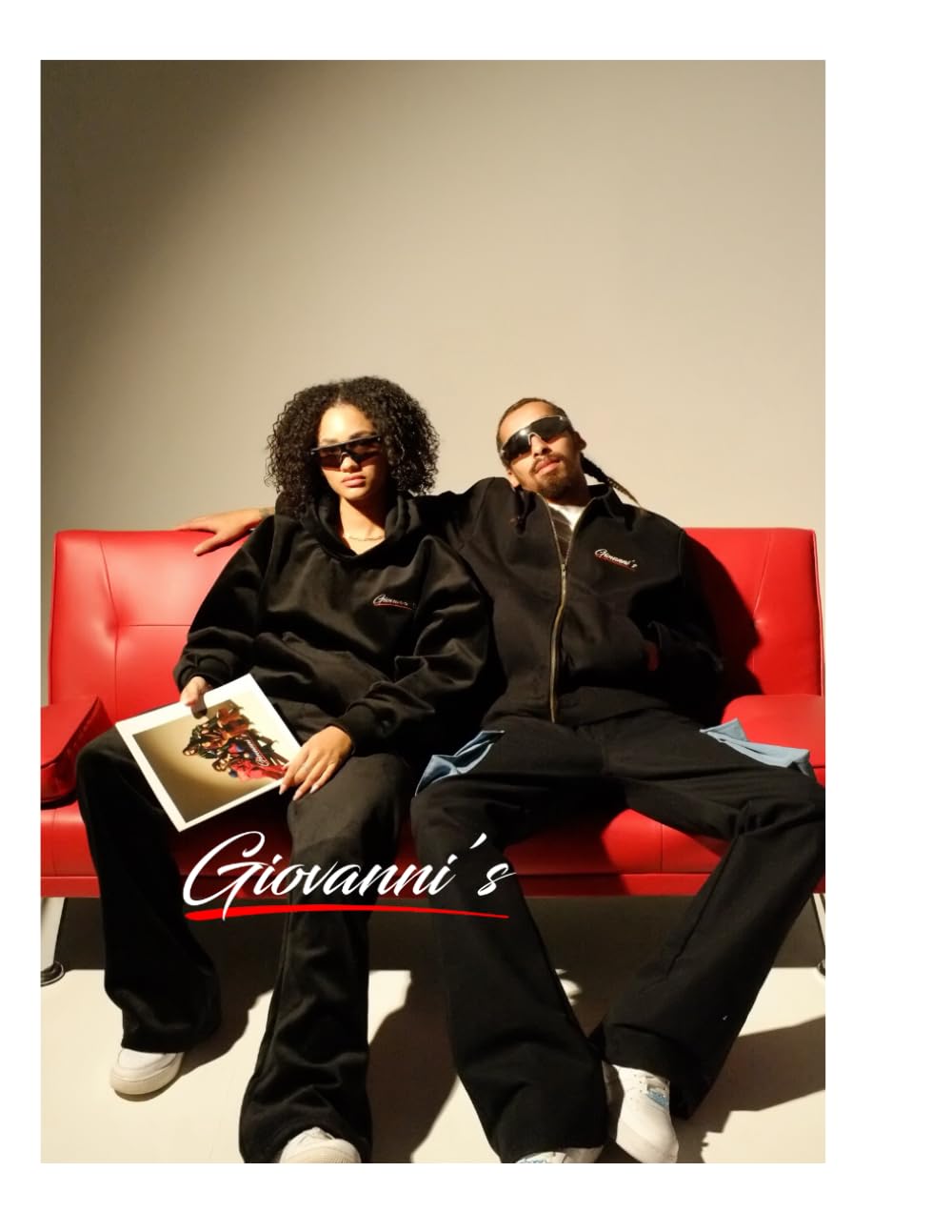 Giovanni's Look book: Friday in Los Angeles (Independently published)
Giovanni's Look book: Friday in Los Angeles (Independently published)