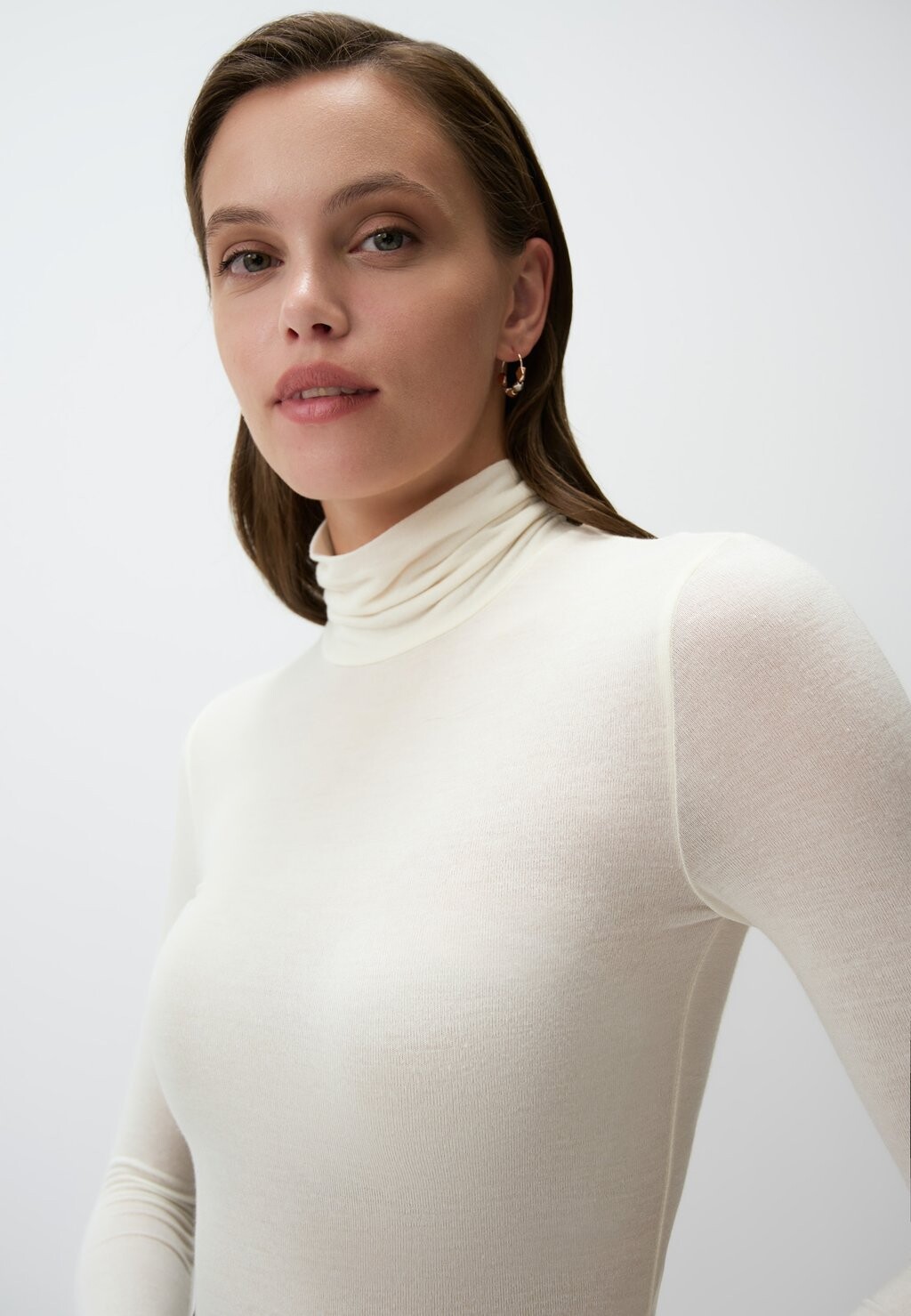 Топ с длинными рукавами HIGH NECK Jimmy Key, молочный
Топ с длинными рукавами HIGH NECK Jimmy Key, молочный