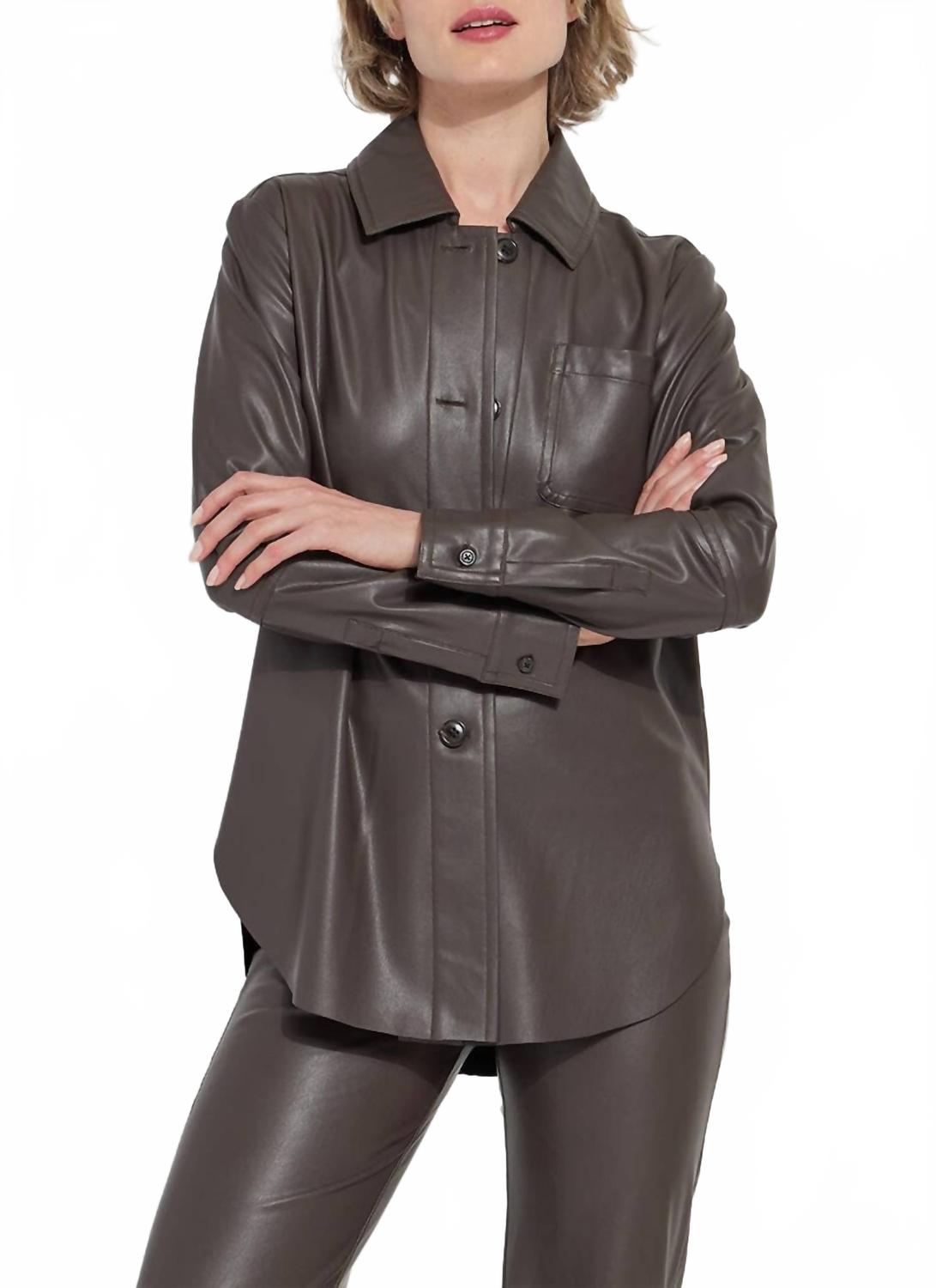 Женская вельветовая рубашка Amara из экокожи насыщенного шоколадного цвета Lysse
Женская вельветовая рубашка Amara из экокожи насыщенного шоколадного цвета Lysse