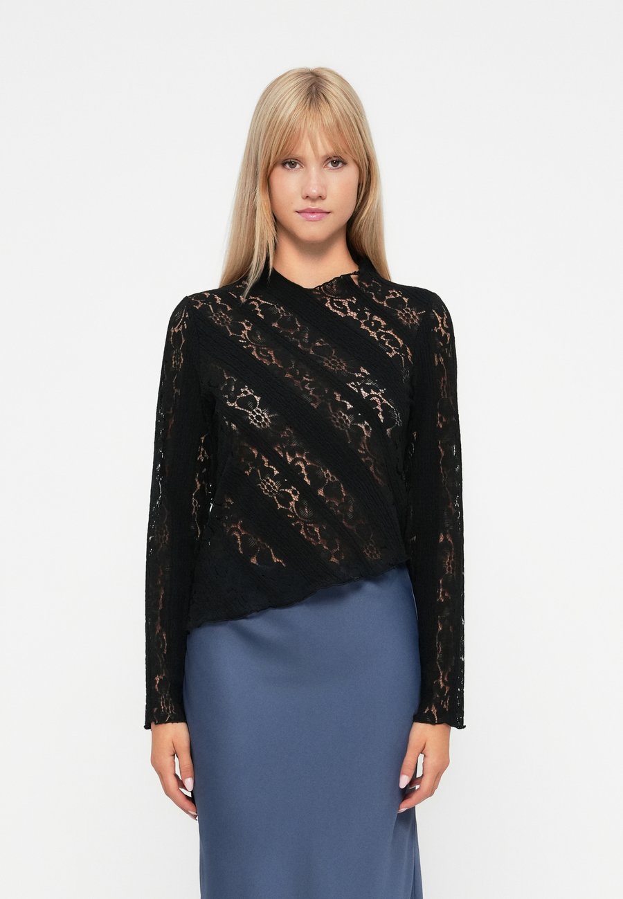 Топ ONLY ONLIRENE MOCKNECK , Black
Топ ONLY ONLIRENE MOCKNECK , Black