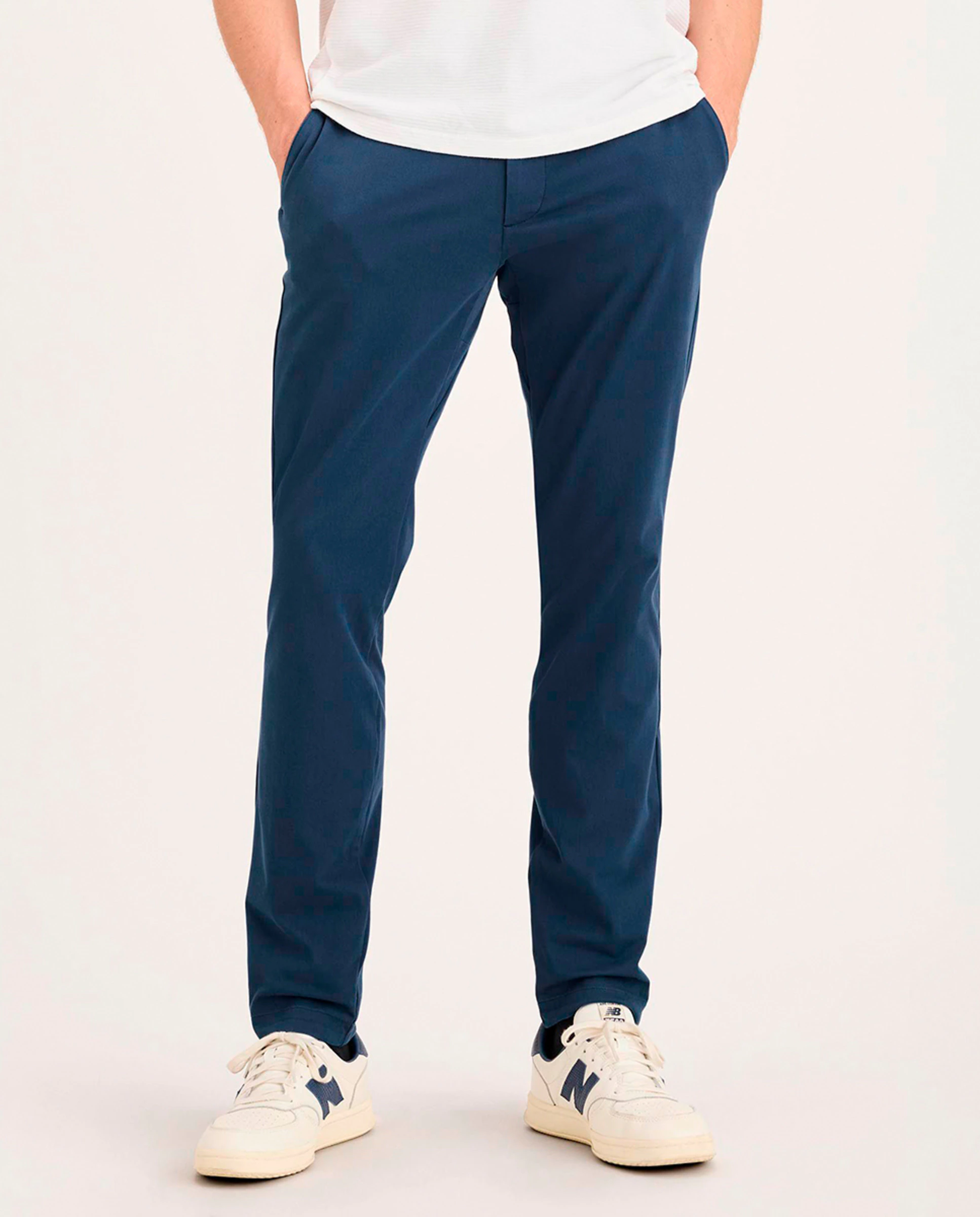 Мужские брюки чинос с улучшенной посадкой Dockers, индиго/синий
Мужские брюки чинос с улучшенной посадкой Dockers, индиго/синий