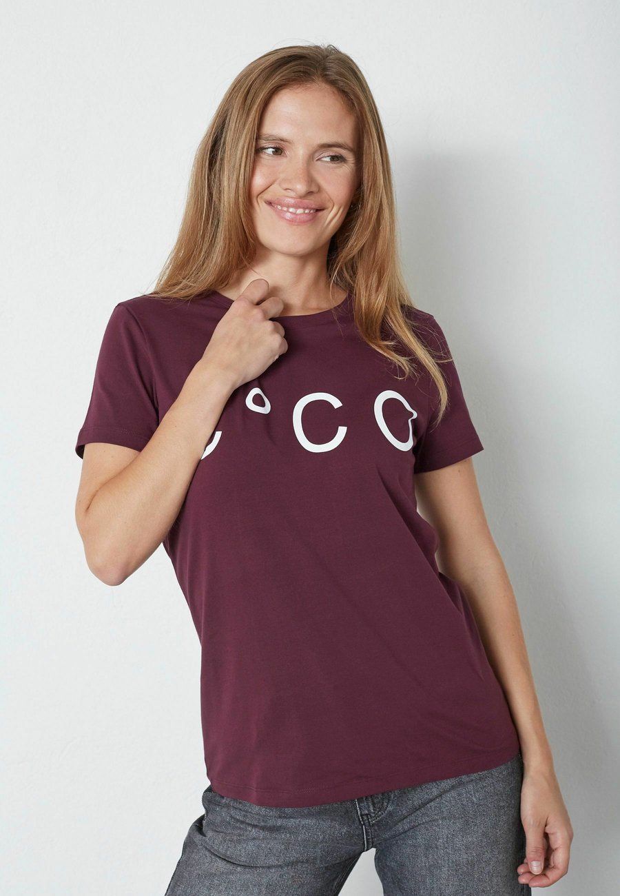 Футболка Co'couture Print T-shirt, Winered/Red, Красный, Футболка Co'couture Print T-shirt, Winered/Red
Футболка Co'couture Print T-shirt, Winered/Red, Красный, Футболка Co'couture Print T-shirt, Winered/Red