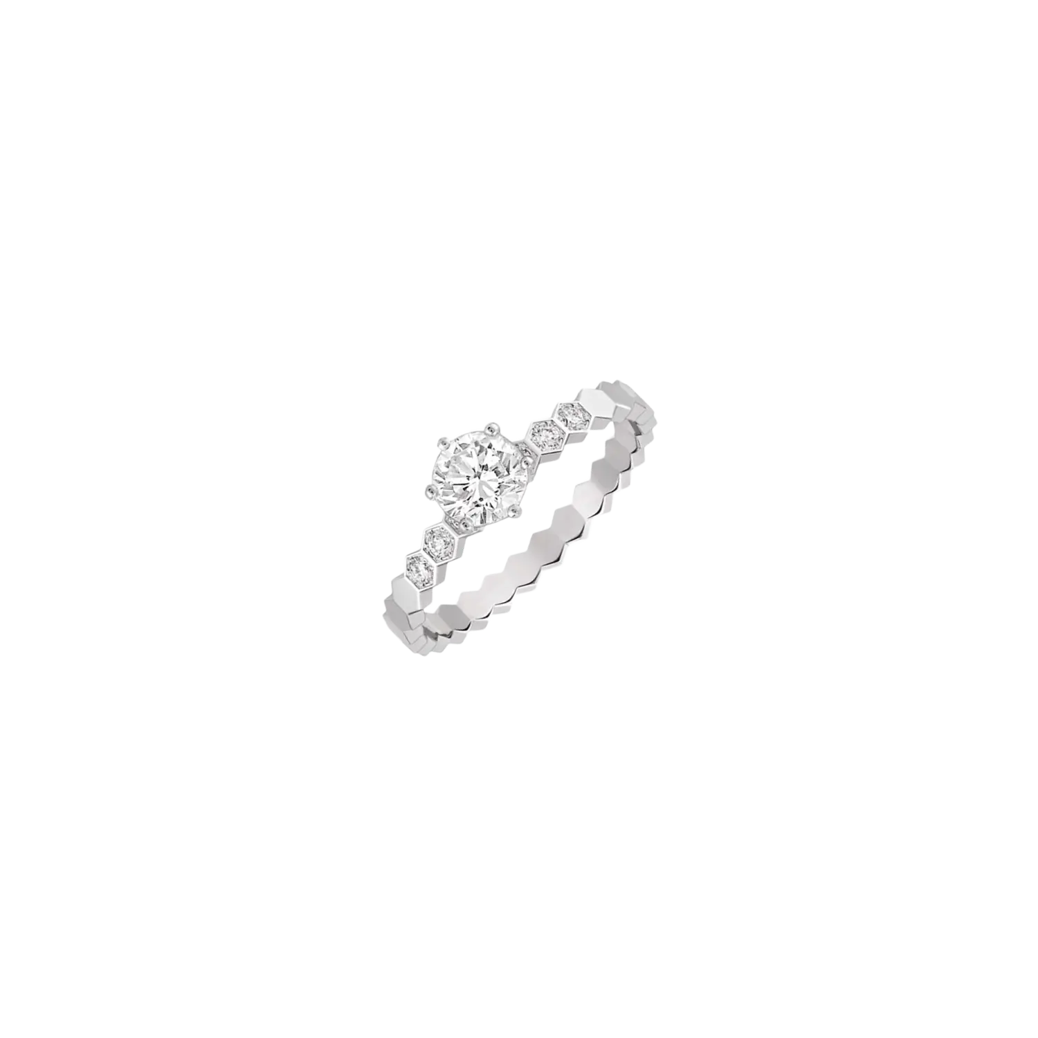 Chaumet - кольцо bee my love из белого золота и бриллиантов
Chaumet - кольцо bee my love из белого золота и бриллиантов