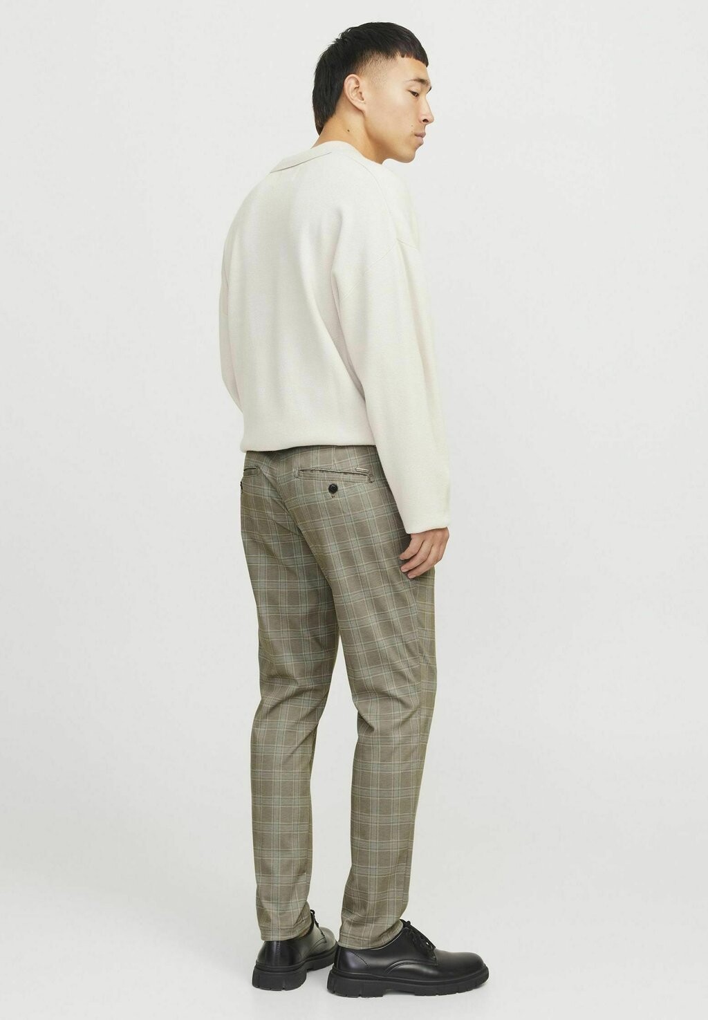 Чиносы JPSTMARCO JJCOOPER STRUCTURE Jack & Jones PREMIUM, зеленый 
Чиносы JPSTMARCO JJCOOPER STRUCTURE Jack & Jones PREMIUM, зеленый