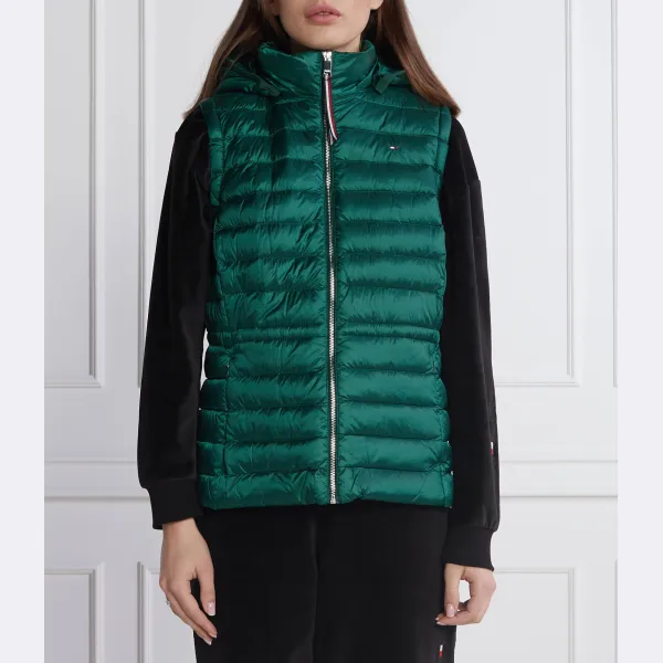 Женственный пуховик без рукавов классического кроя Tommy Hilfiger, зеленый
Женственный пуховик без рукавов классического кроя Tommy Hilfiger, зеленый