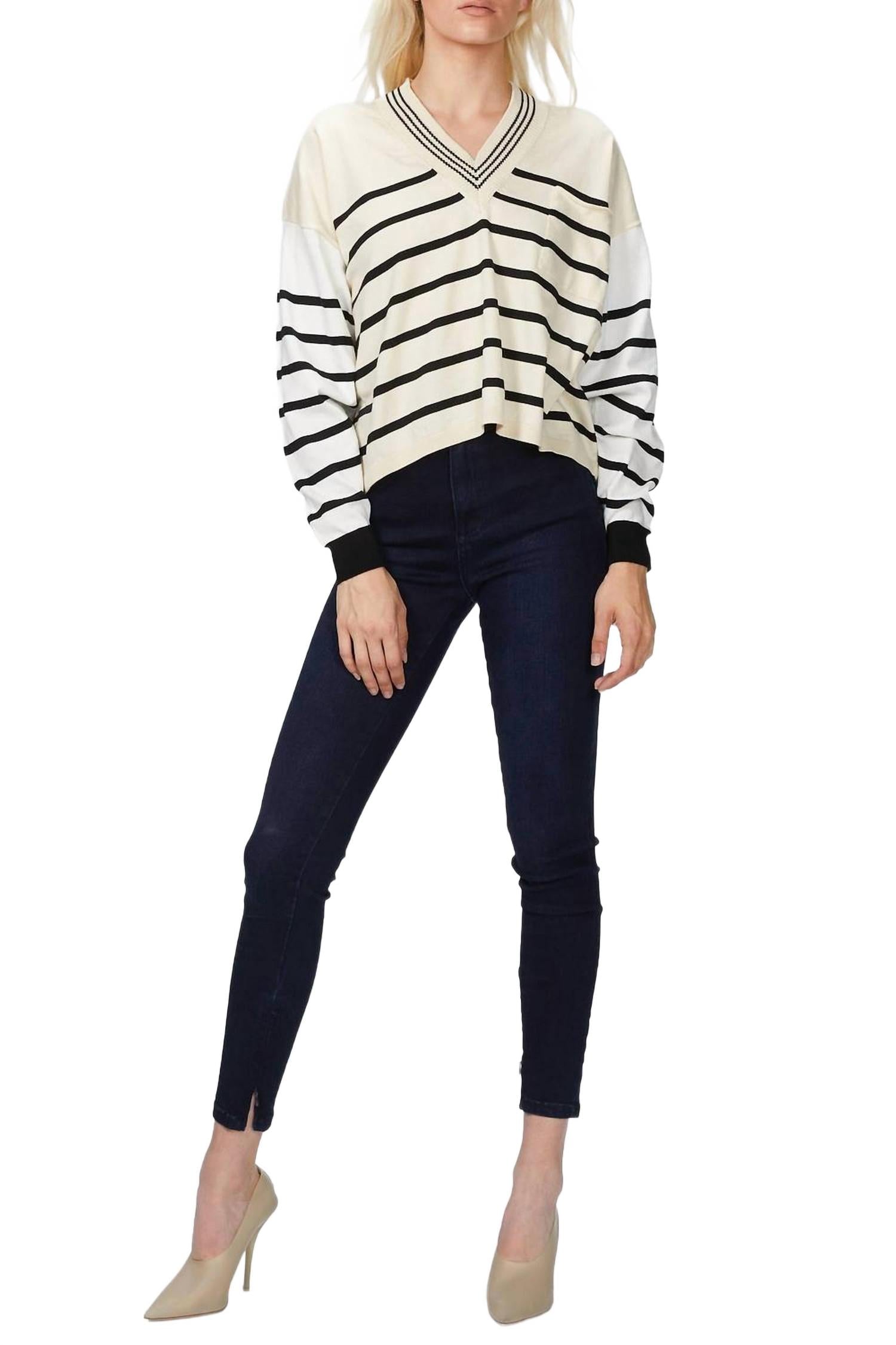 Свитер с V-образным вырезом в цветах масляный/кремовый/черный Nude
Свитер с V-образным вырезом в цветах масляный/кремовый/черный Nude