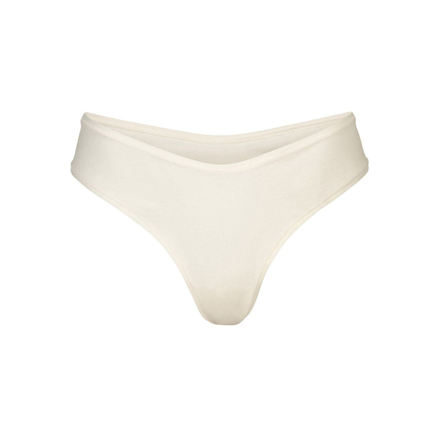 Стринги с окучиванием SKIMS Cotton Jersey, цвет Bone
Стринги с окучиванием SKIMS Cotton Jersey, цвет Bone