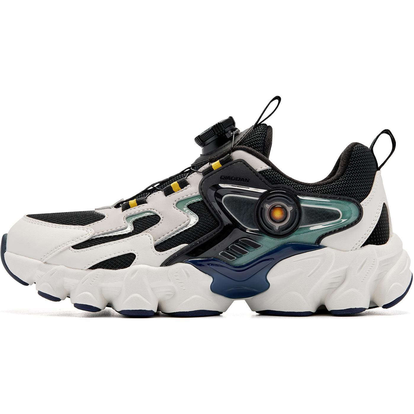 QIAODAN Низкие кроссовки для детей и подростков с противоскользящей амортизацией, черного и белого цветов
QIAODAN Низкие кроссовки для детей и подростков с противоскользящей амортизацией, черного и белого цветов