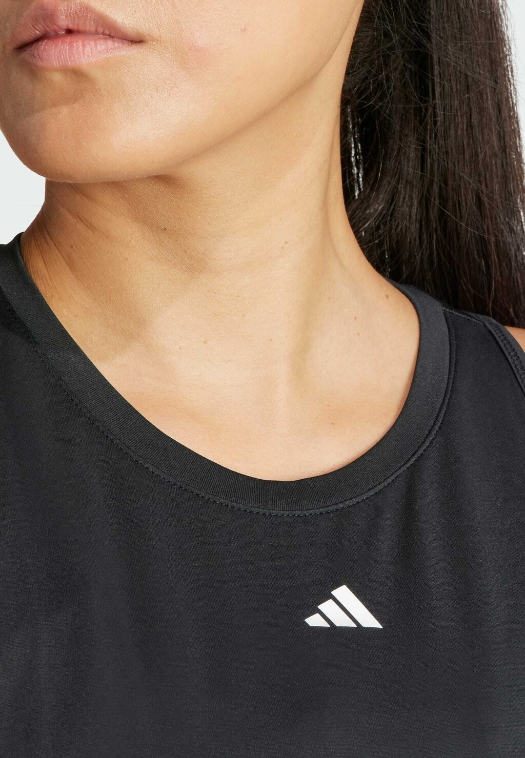 Топ DESIGNED FOR adidas, черный 
Топ DESIGNED FOR adidas, черный