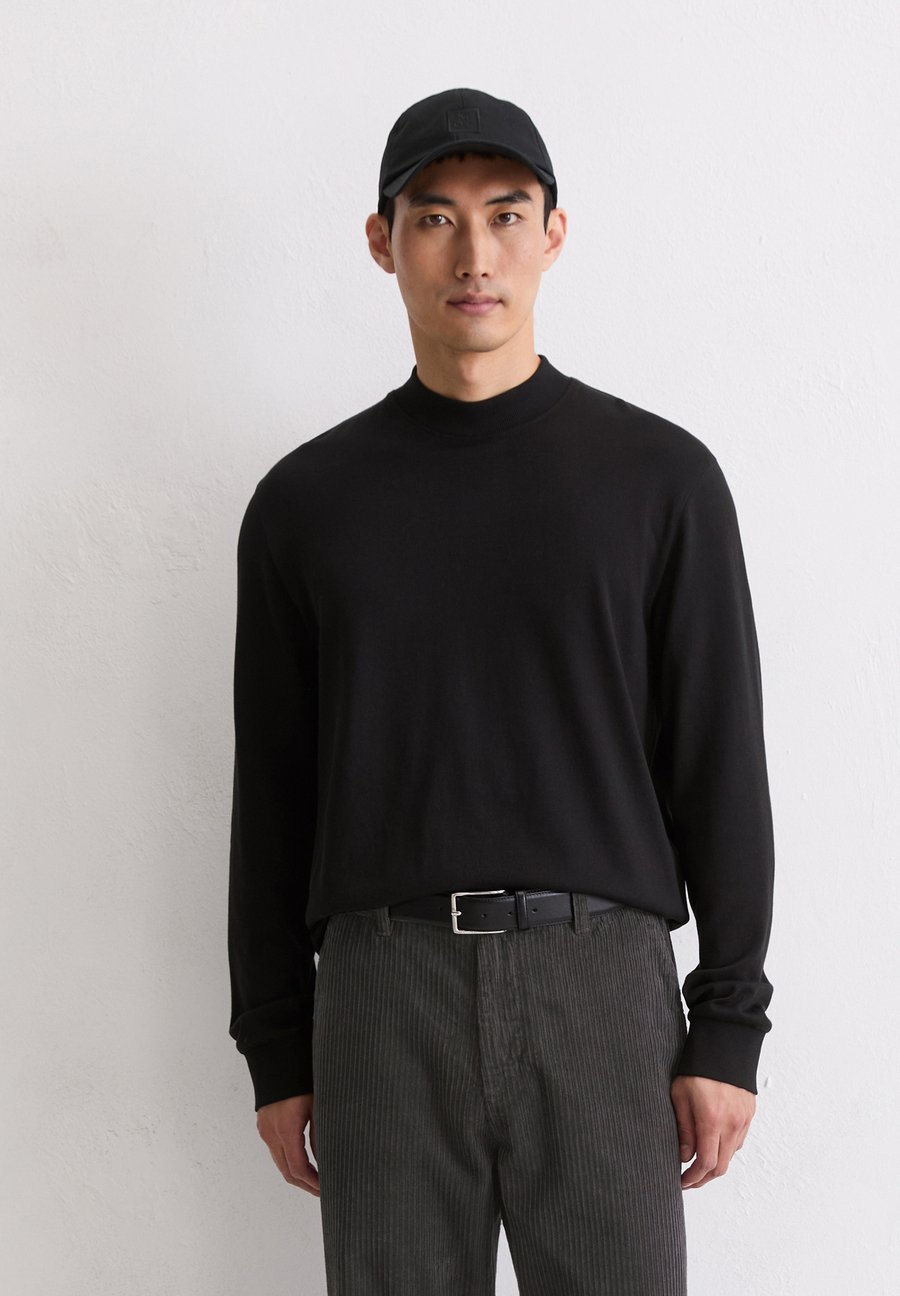 Топ Marc O'Polo DFC LONGSLEEVE REGULAR AUS SCHWEREM , Black
Топ Marc O'Polo DFC LONGSLEEVE REGULAR AUS SCHWEREM , Black