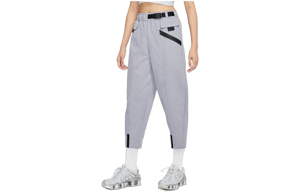 Повседневные брюки женские серые Nike
Повседневные брюки женские серые Nike