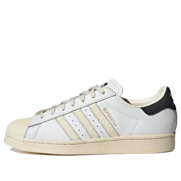 Кроссовки оригиналы суперзвезда Adidas, белый
Кроссовки оригиналы суперзвезда Adidas, белый