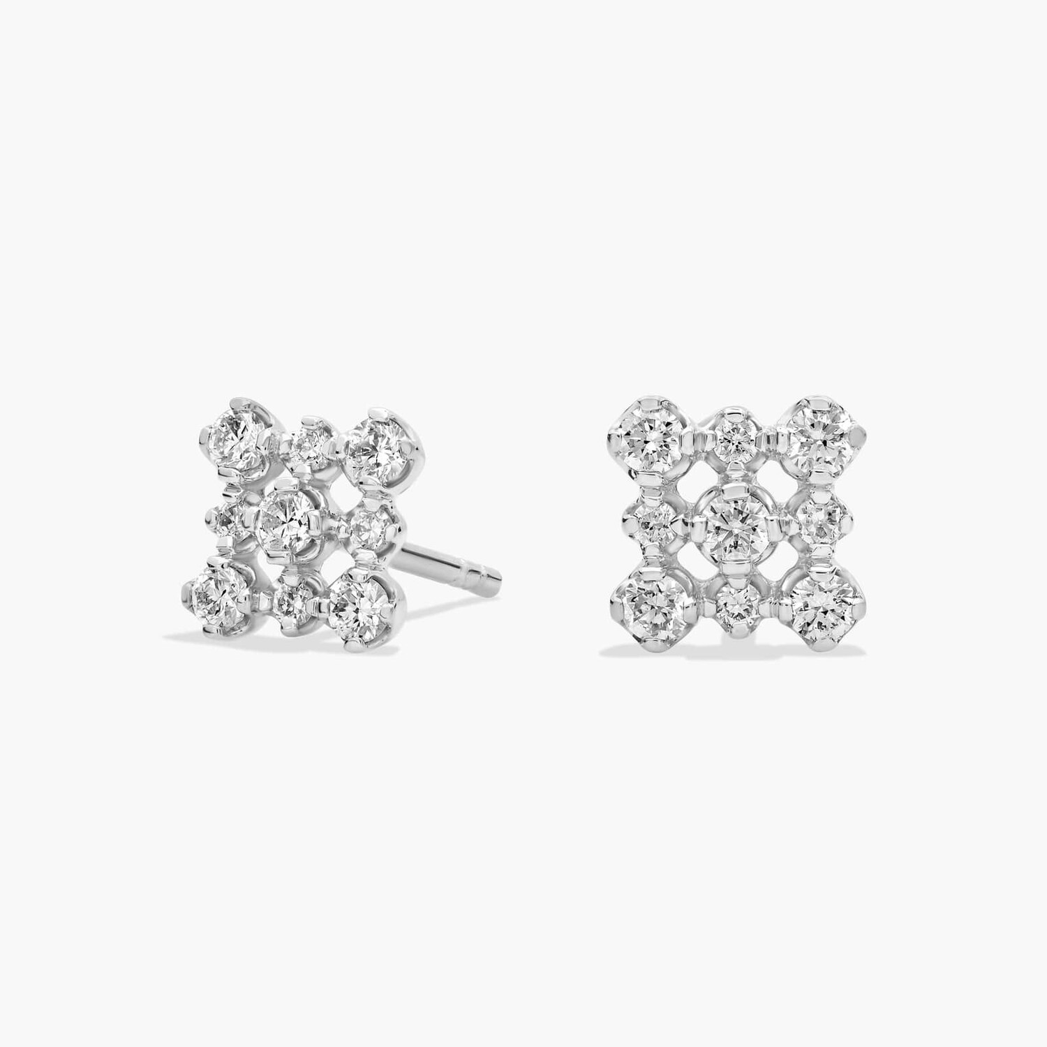 Серьги-гвоздики с бриллиантовой сеткой из белого золота 14 карат (1/3 карата) Blue Nile
Серьги-гвоздики с бриллиантовой сеткой из белого золота 14 карат (1/3 карата) Blue Nile