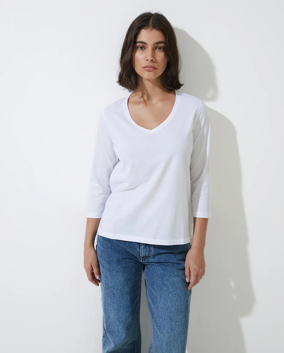 Женская футболка с рукавом три четверти и V-образным вырезом Yerse, белый
Женская футболка с рукавом три четверти и V-образным вырезом Yerse, белый