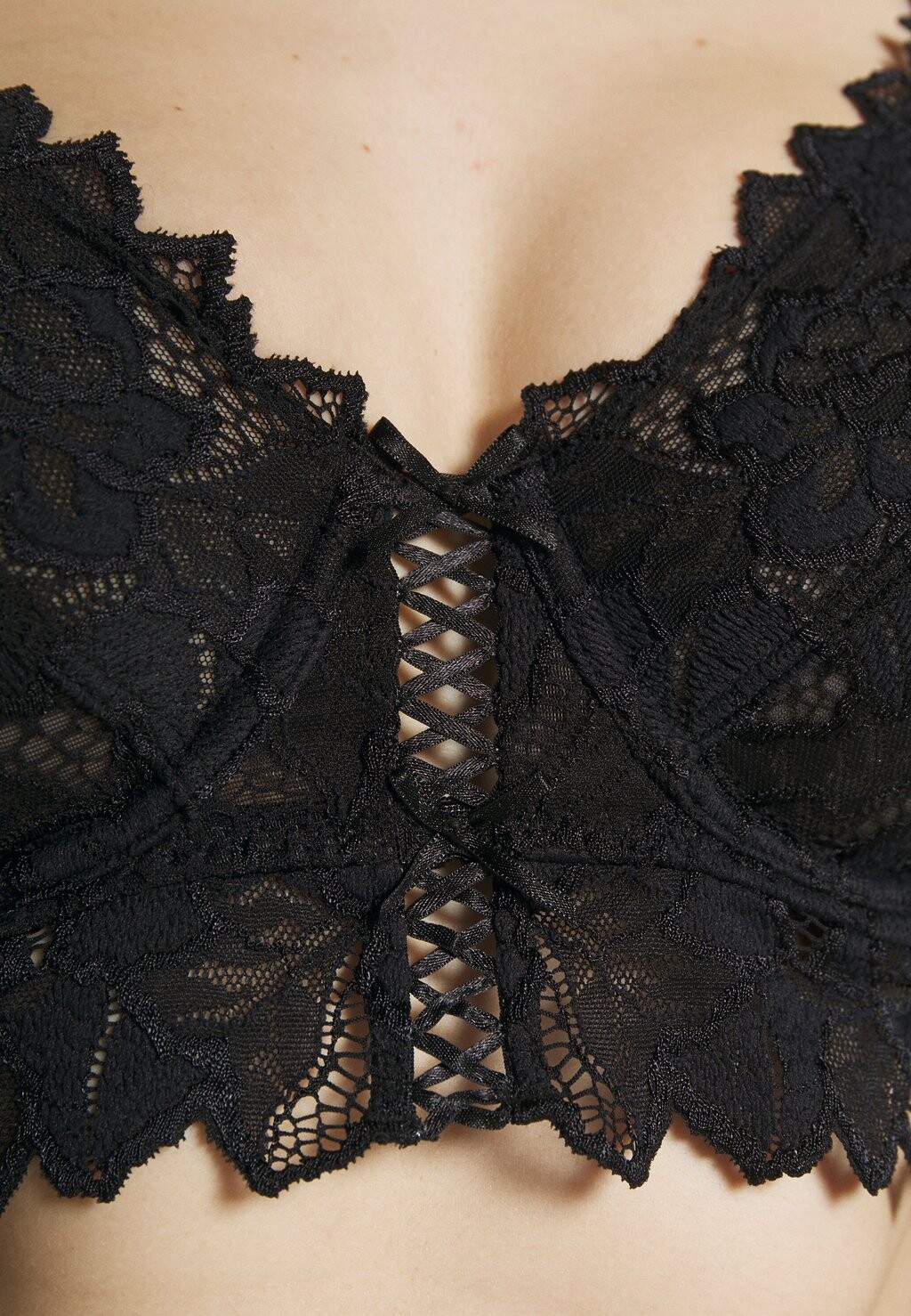 Бюстгальтер на косточках ARUM BUSTIER ARMATURES Sans Complexe, черный
Бюстгальтер на косточках ARUM BUSTIER ARMATURES Sans Complexe, черный