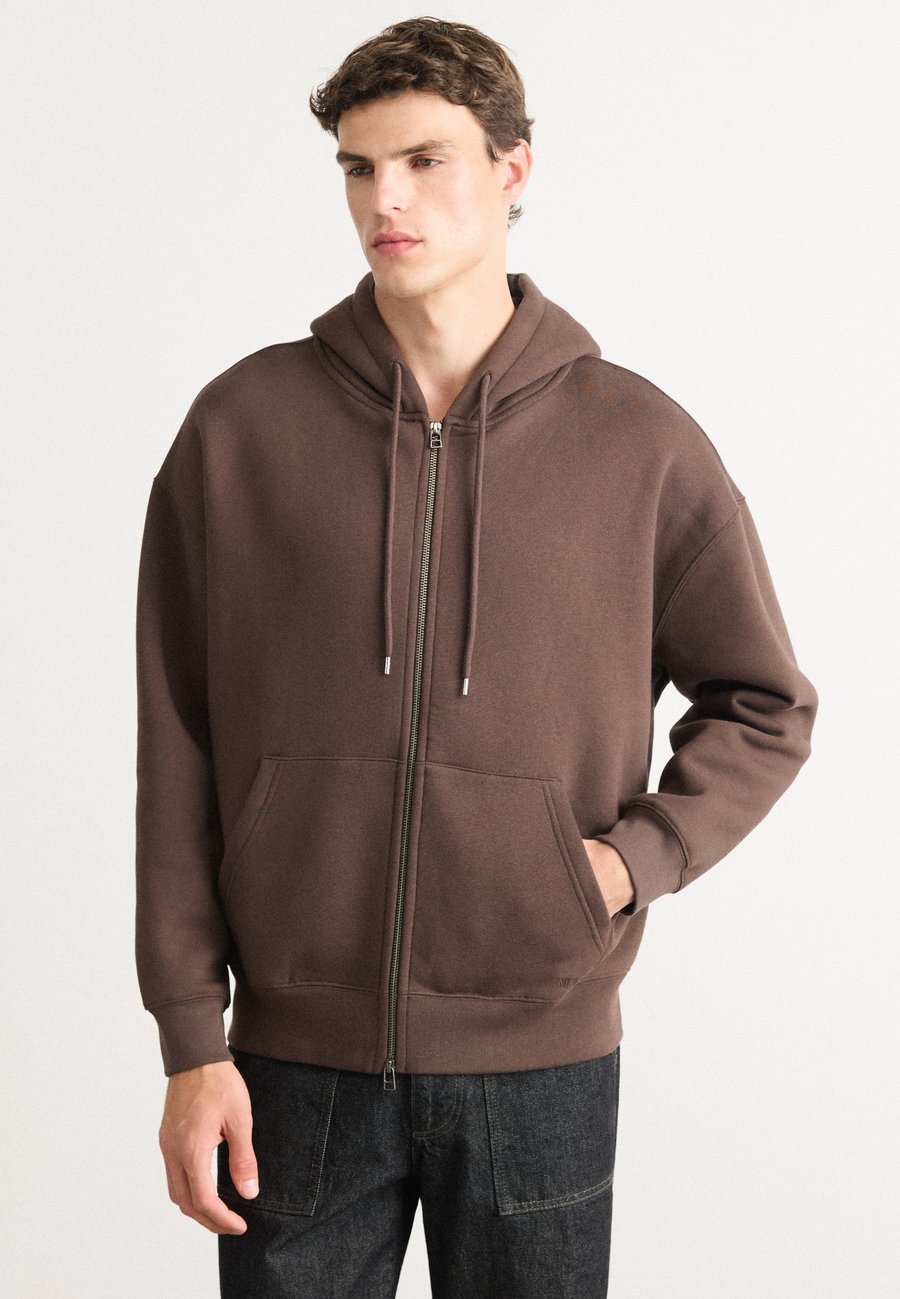 Толстовка Mads Nørgaard STANDARD LUKA HOODIE ZIP , Demitasse/Brown
Толстовка Mads Nørgaard STANDARD LUKA HOODIE ZIP , Demitasse/Brown
