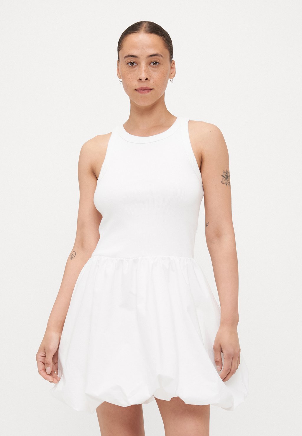 Повседневное платье BUBBLE MIXED MEDIA MINI GAP Petite, белый
Повседневное платье BUBBLE MIXED MEDIA MINI GAP Petite, белый