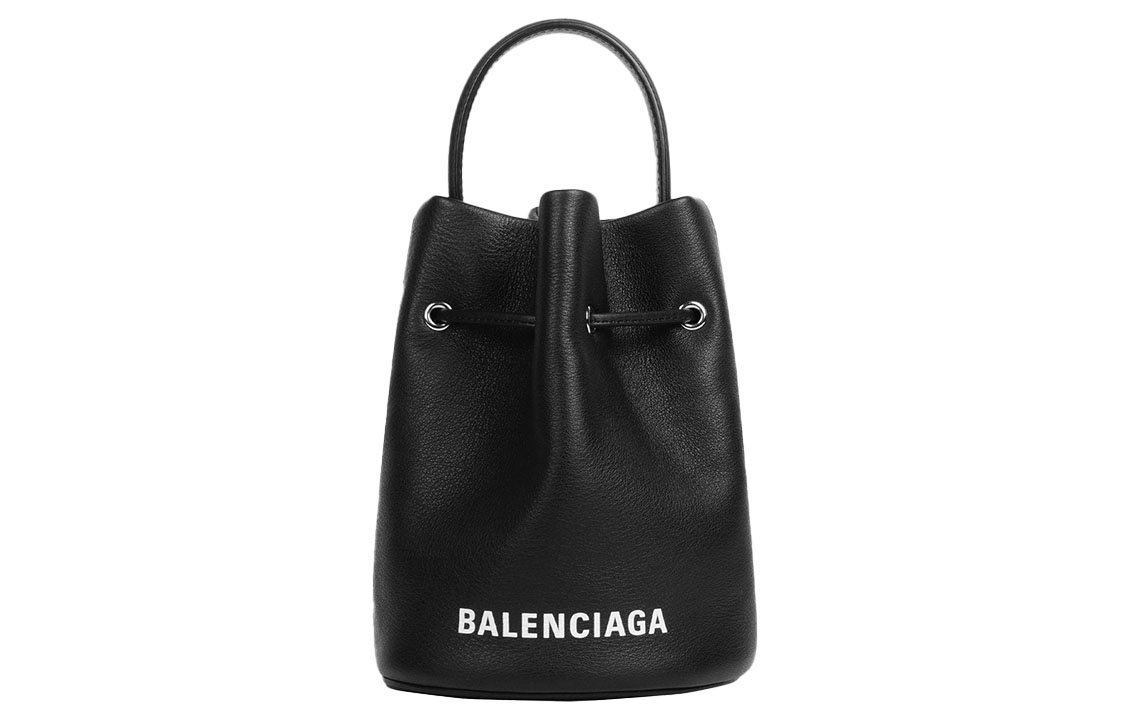 Сумка Balenciaga женская черная кожаная ведро через плечо
Сумка Balenciaga женская черная кожаная ведро через плечо