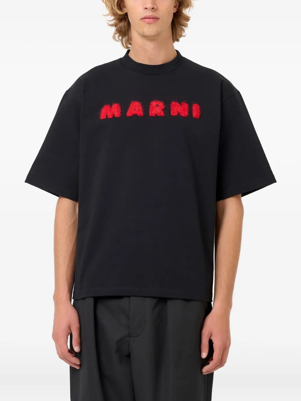 Футболка с вышитым логотипом Marni, черный
Футболка с вышитым логотипом Marni, черный