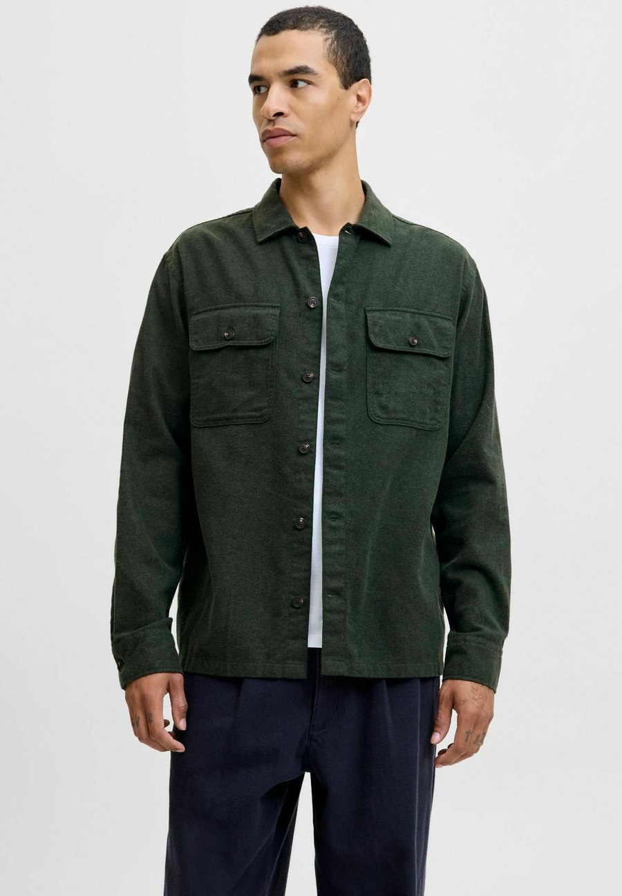 Куртка Jack & Jones JJECHARGE NOOS, Duffel Bag/Dark Green
Куртка Jack & Jones JJECHARGE NOOS, Duffel Bag/Dark Green