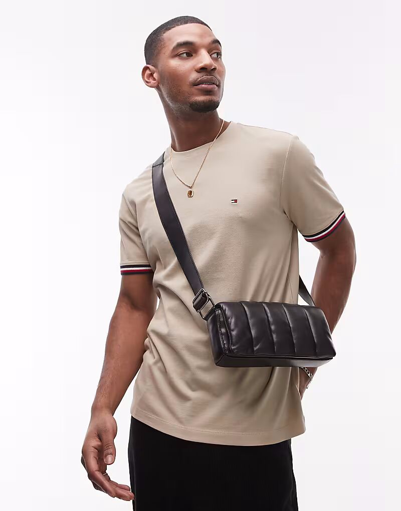 Футболка с принтом Tommy Hilfiger бежевого цвета
Футболка с принтом Tommy Hilfiger бежевого цвета