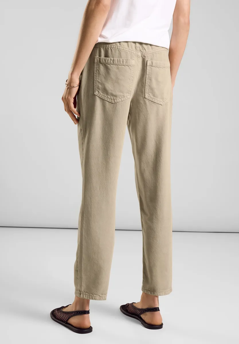 Свободные джинсы STREET ONE, завышенная талия, бежевый
Свободные джинсы STREET ONE, завышенная талия, бежевый