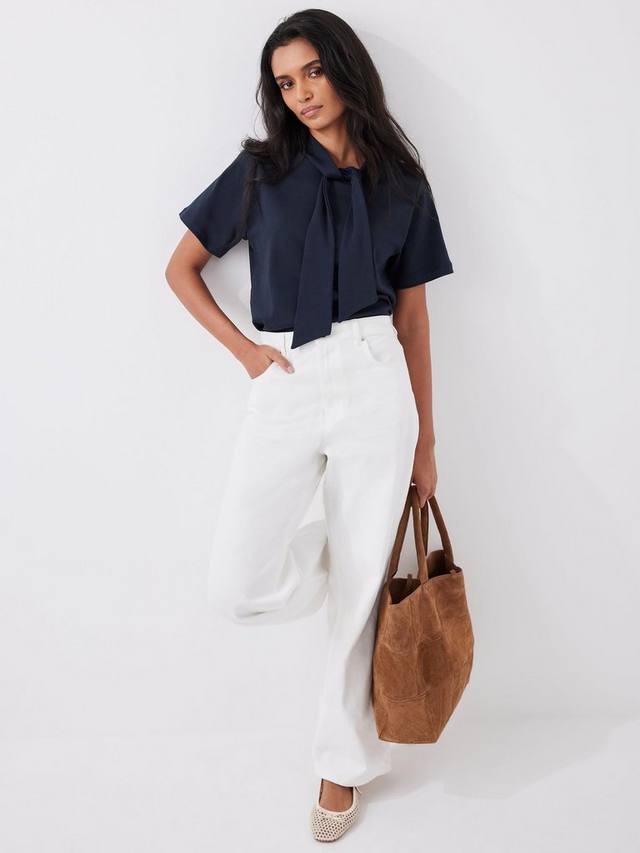 Топ с коротким рукавом и галстучным воротником Mint Velvet, Blue Navy
Топ с коротким рукавом и галстучным воротником Mint Velvet, Blue Navy