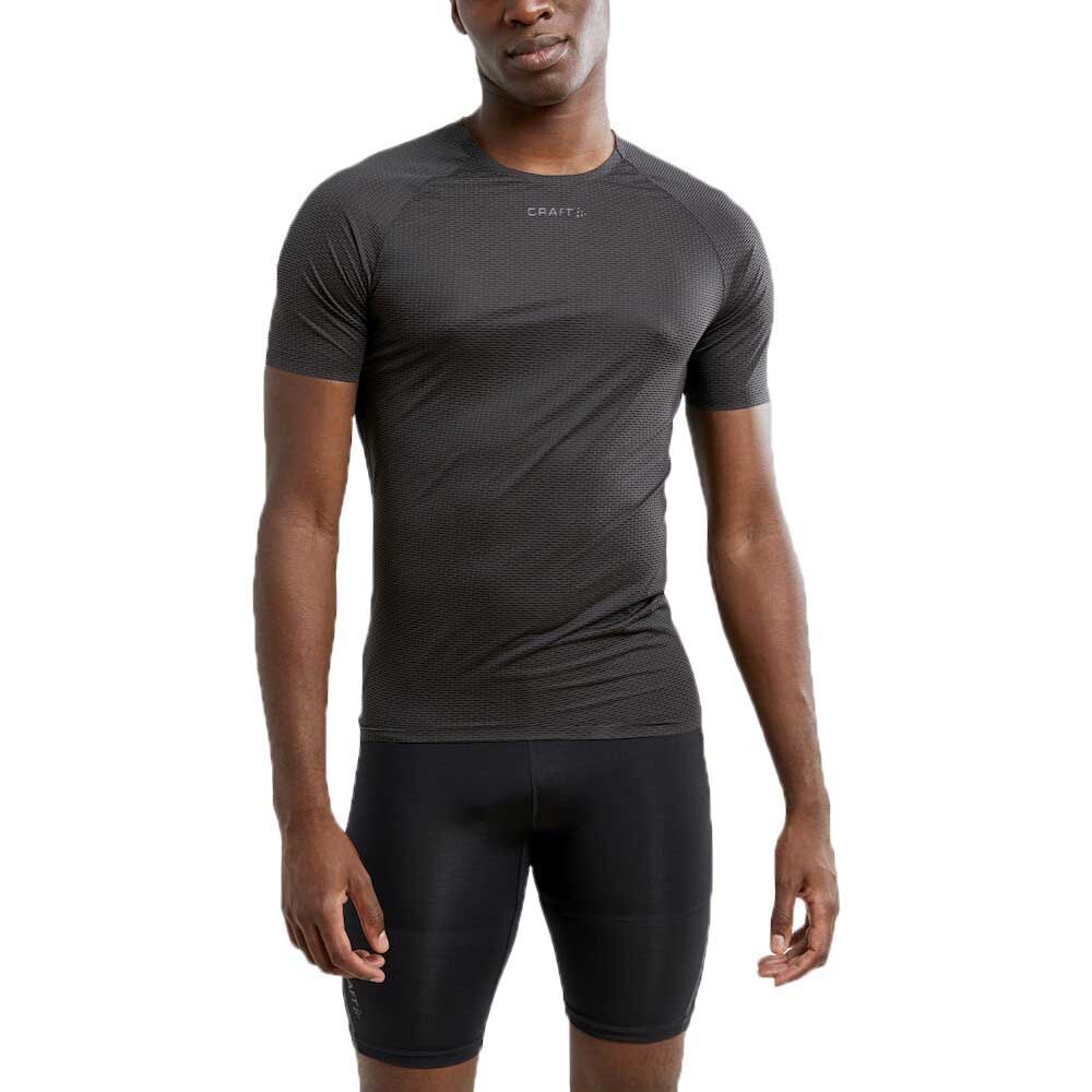 Футболка Craft Pro Dry Nanoweight, черный 
Футболка Craft Pro Dry Nanoweight, черный
