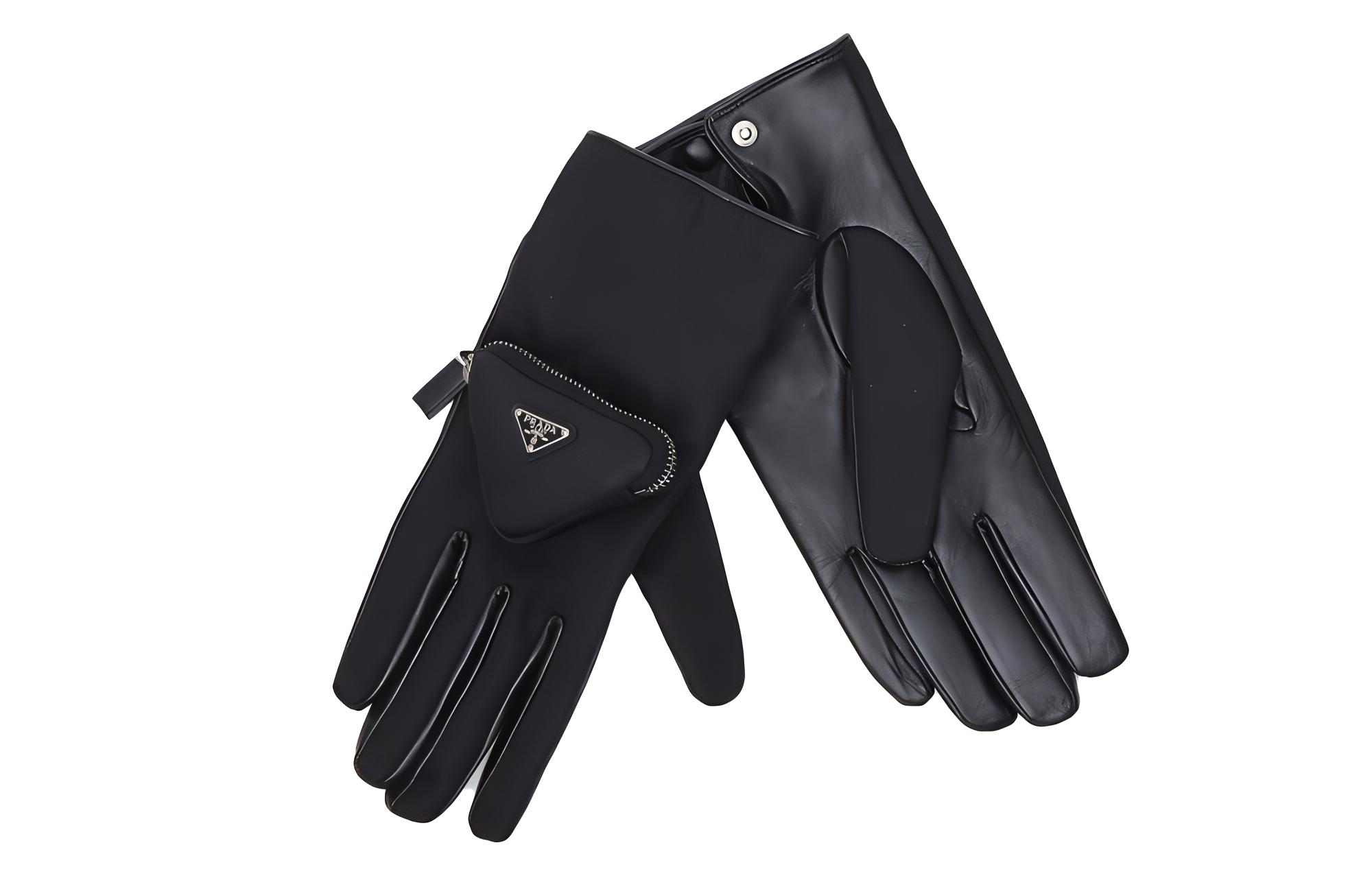 PRADA Перчатки мужские черные
PRADA Перчатки мужские черные