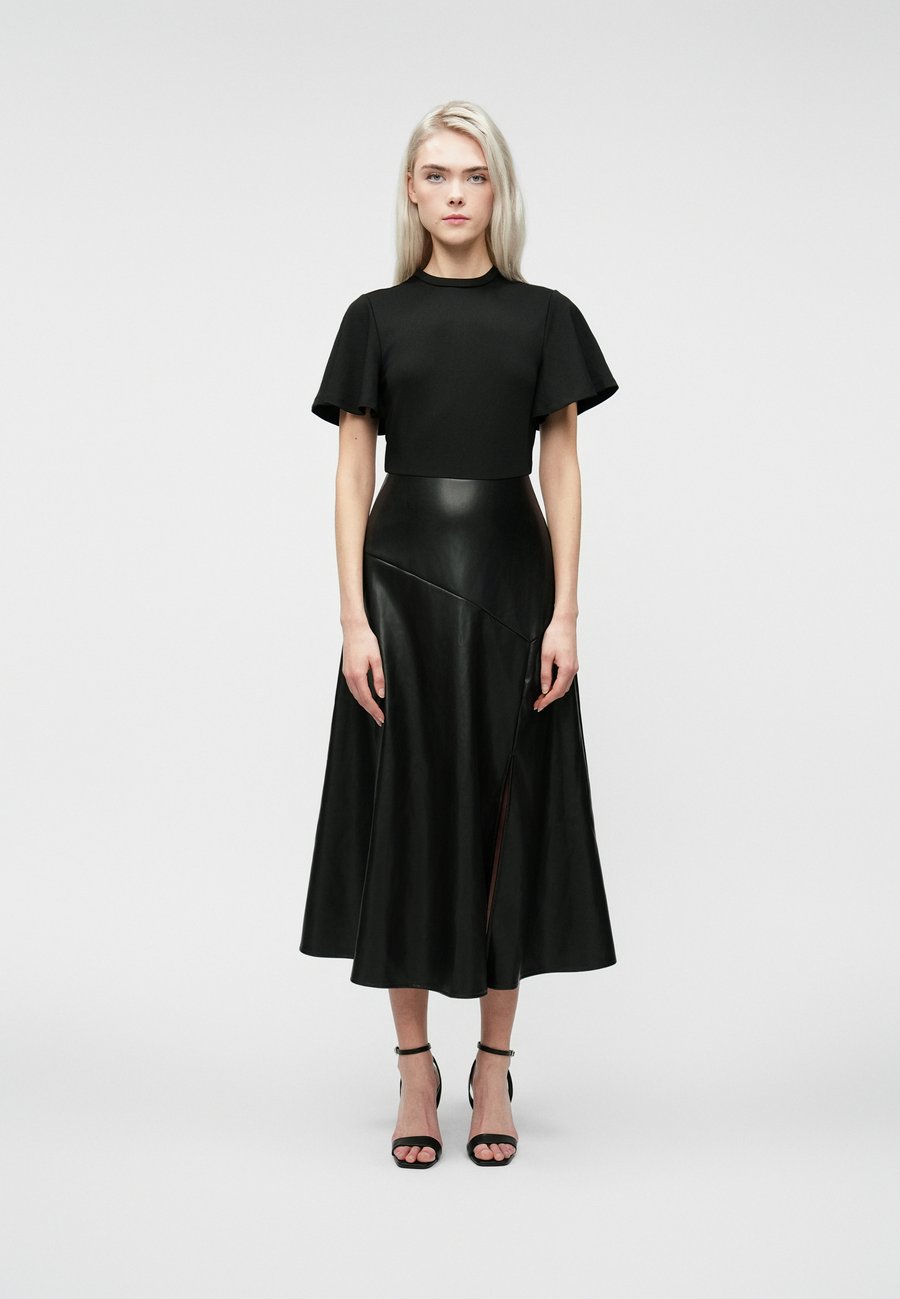 Платье VILA VICLARA MIDI COATED MIX DRESS, Black
Платье VILA VICLARA MIDI COATED MIX DRESS, Black
