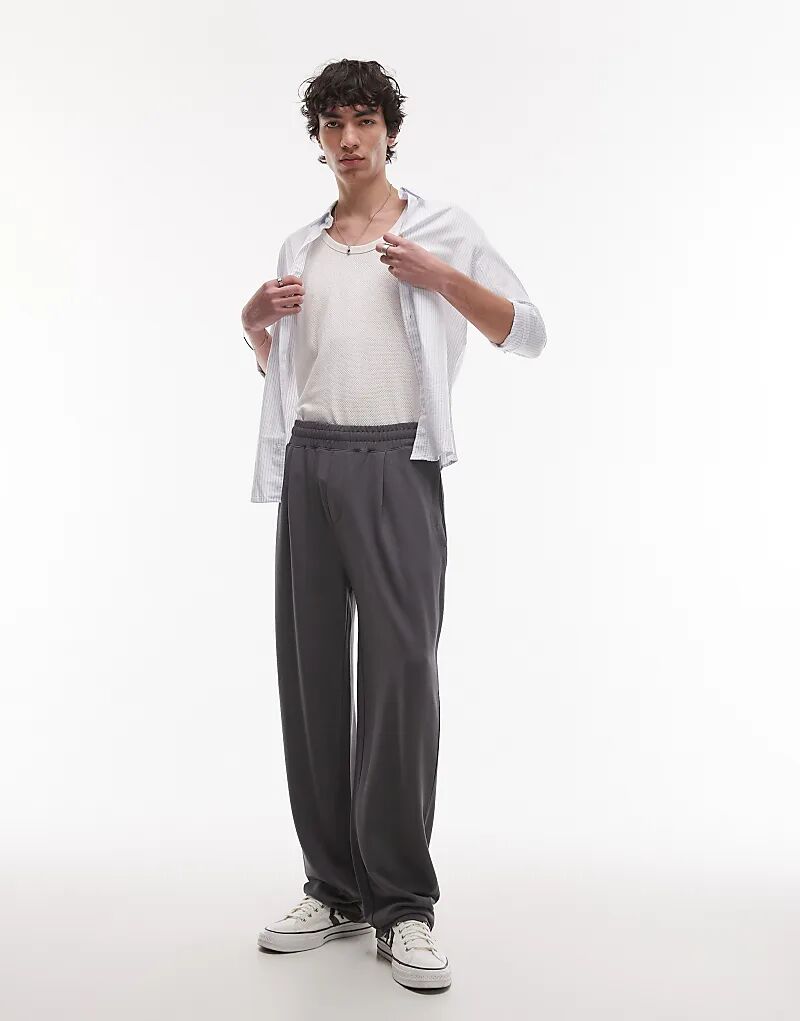 Спортивные брюки Topman премиум-класса прямого кроя из твила темно-серого цвета
Спортивные брюки Topman премиум-класса прямого кроя из твила темно-серого цвета