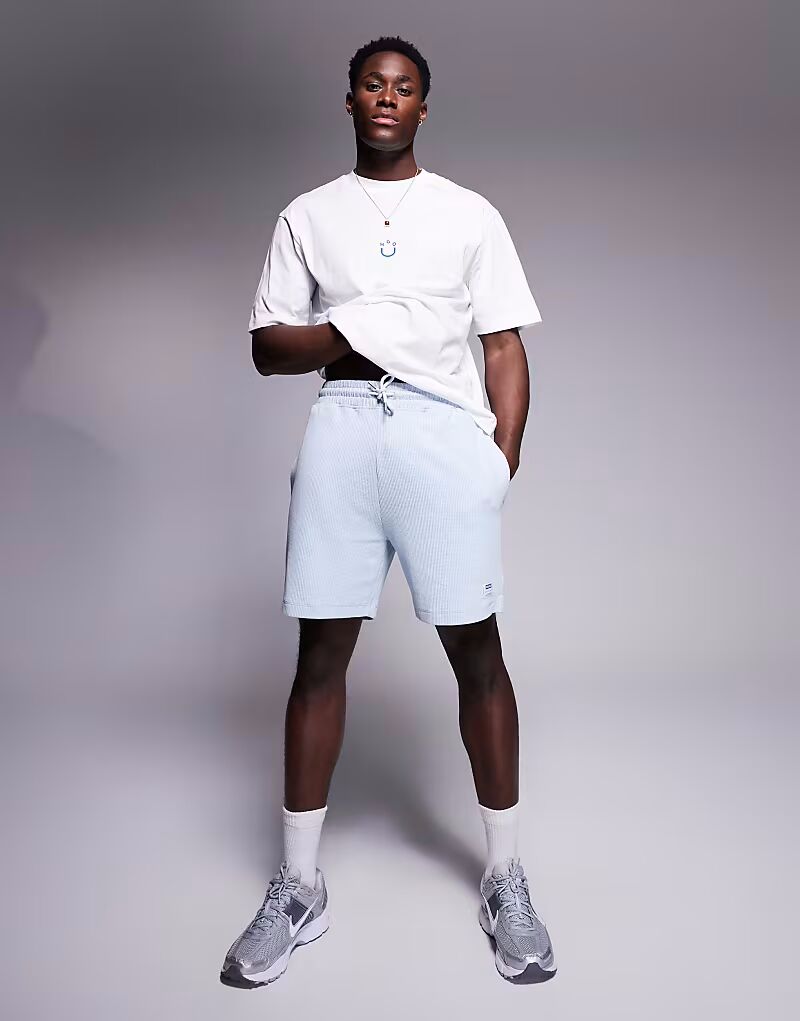 Hugo Blue coord свободные трикотажные шорты синего цвета
Hugo Blue coord свободные трикотажные шорты синего цвета