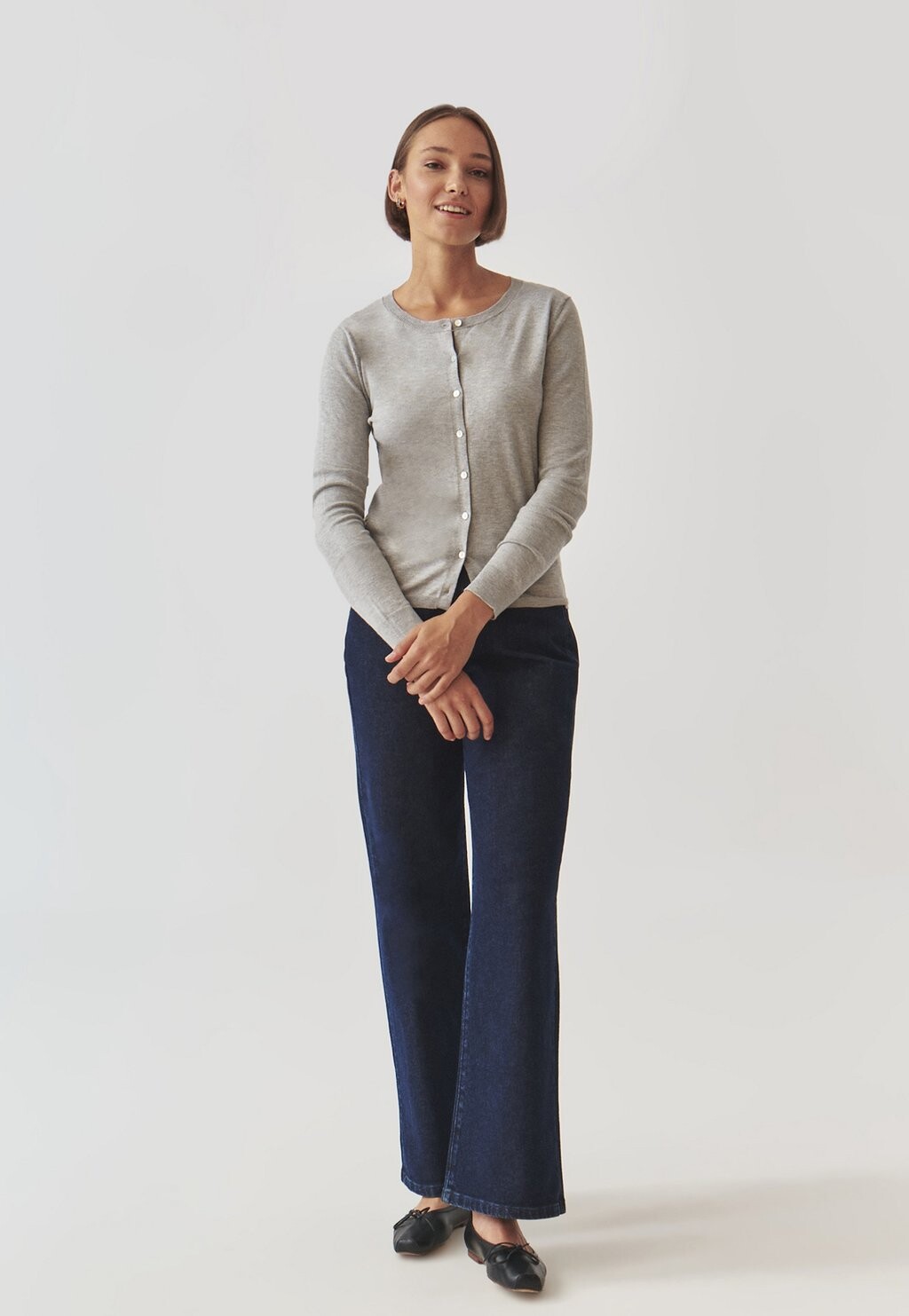 Кардиган VERO TATUUM, светло-серый
Кардиган VERO TATUUM, светло-серый