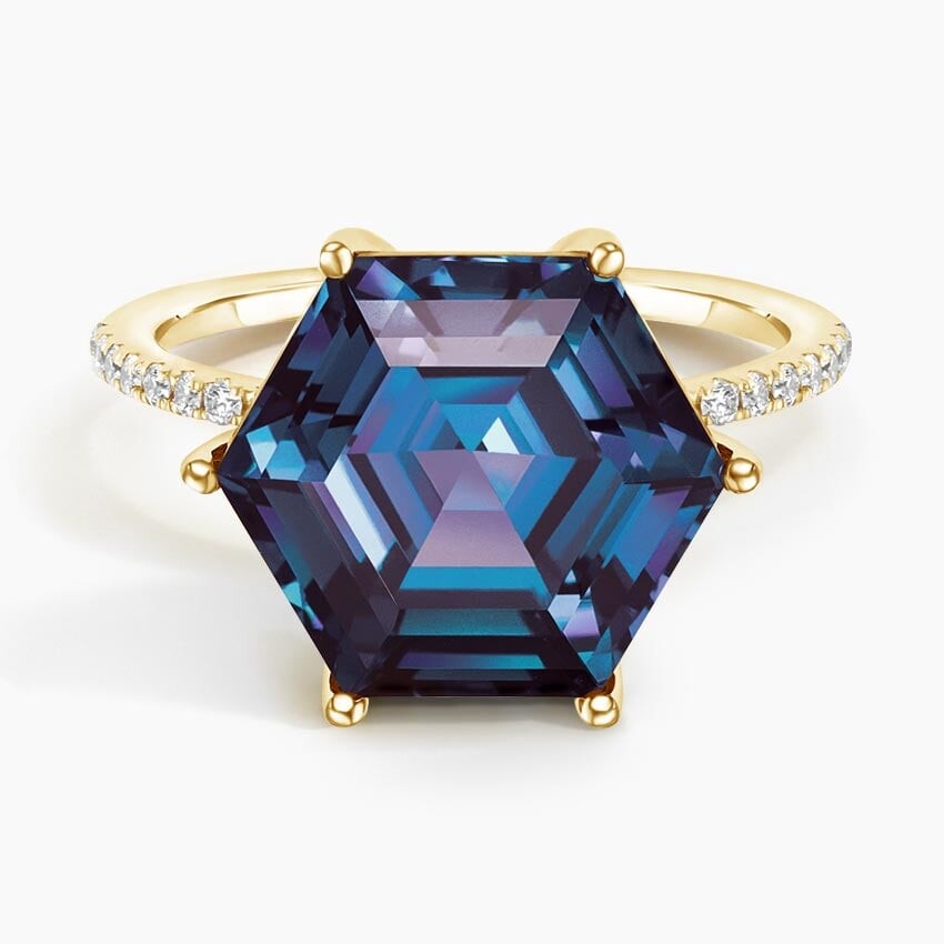 Коктейльное кольцо Masquerade Lab с александритом и бриллиантами Brilliant Earth
Коктейльное кольцо Masquerade Lab с александритом и бриллиантами Brilliant Earth