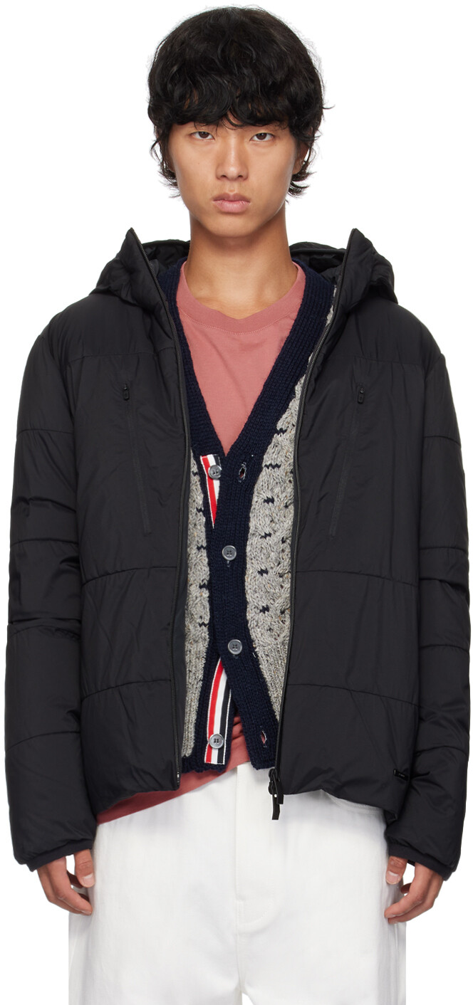 Пуховик Hutte Moncler
Пуховик Hutte Moncler