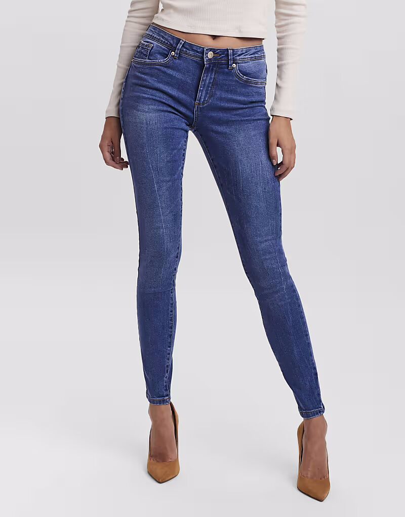 Джинсы Vero Moda Skinny fit из средне-синего денима
Джинсы Vero Moda Skinny fit из средне-синего денима