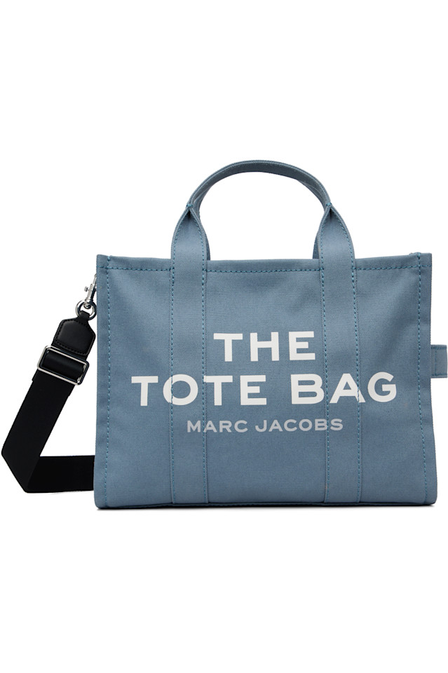 Marc Jacobs Синяя холщовая сумка-тоут среднего размера
Marc Jacobs Синяя холщовая сумка-тоут среднего размера