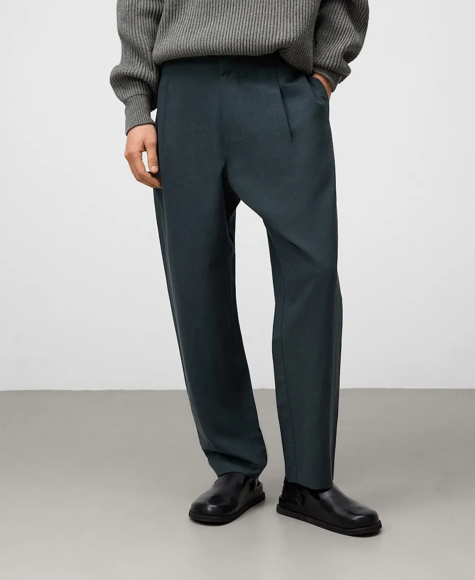 Мужские брюки со стрелками расслабленного кроя на молнии Adolfo Dominguez, темно-зеленый
Мужские брюки со стрелками расслабленного кроя на молнии Adolfo Dominguez, темно-зеленый