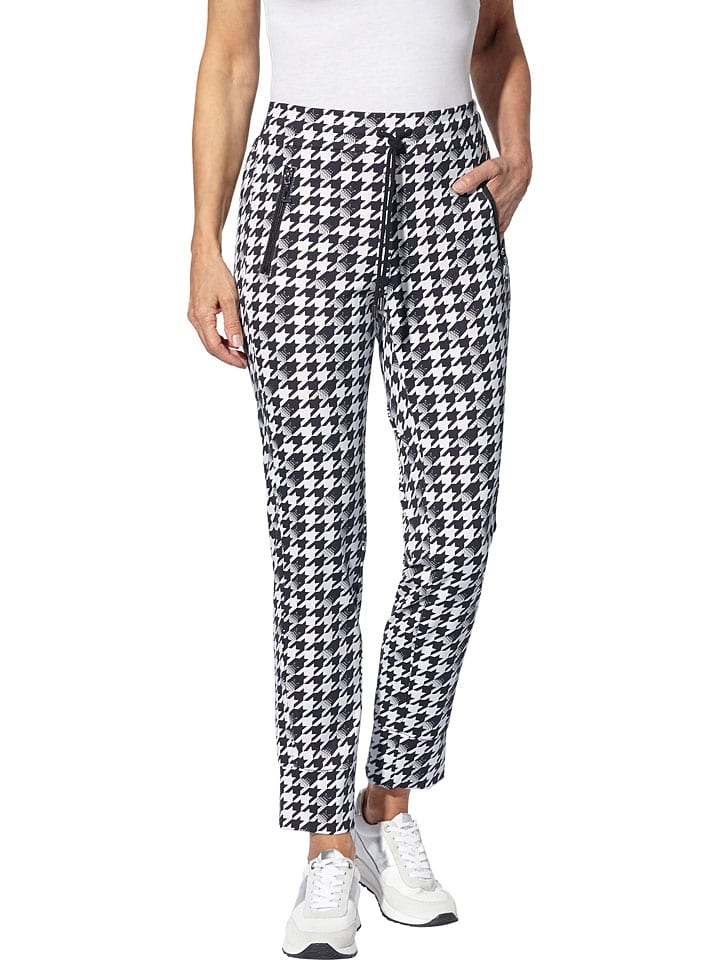 WITT WEIDEN Спортивные штаны черно-белого цвета
WITT WEIDEN Спортивные штаны черно-белого цвета