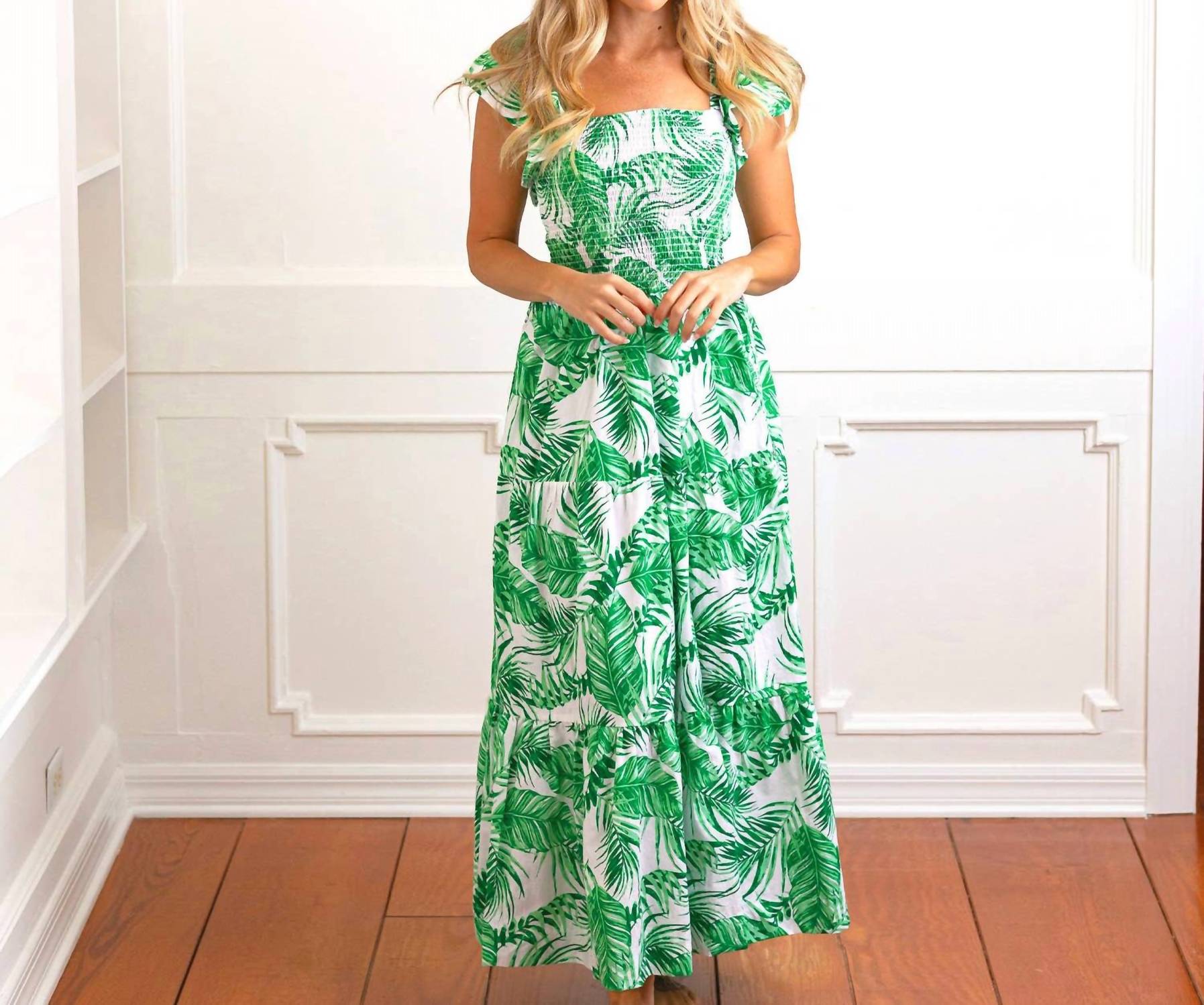 Ботаническое платье с буфами и расклешенными рукавами в зеленом цвете 8 Oak Lane
Ботаническое платье с буфами и расклешенными рукавами в зеленом цвете 8 Oak Lane