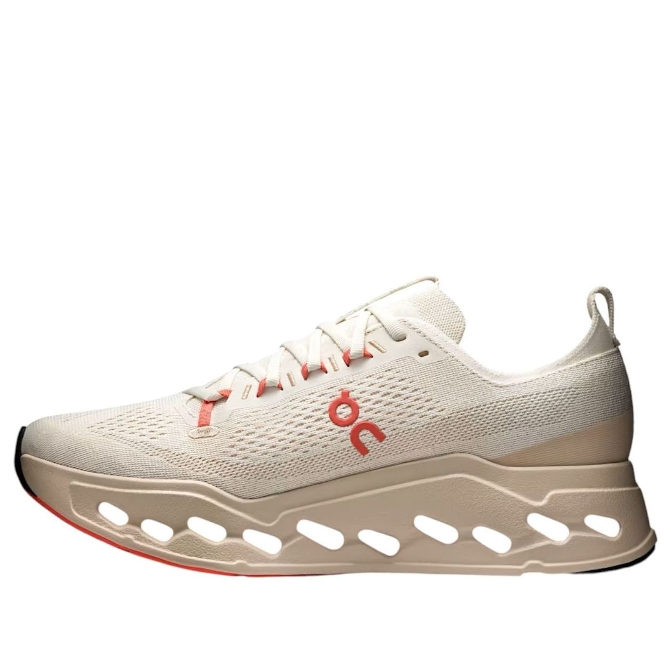 On Running На бегу Cloudsurfer Max 'Ivory Salmon'
On Running На бегу Cloudsurfer Max 'Ivory Salmon'