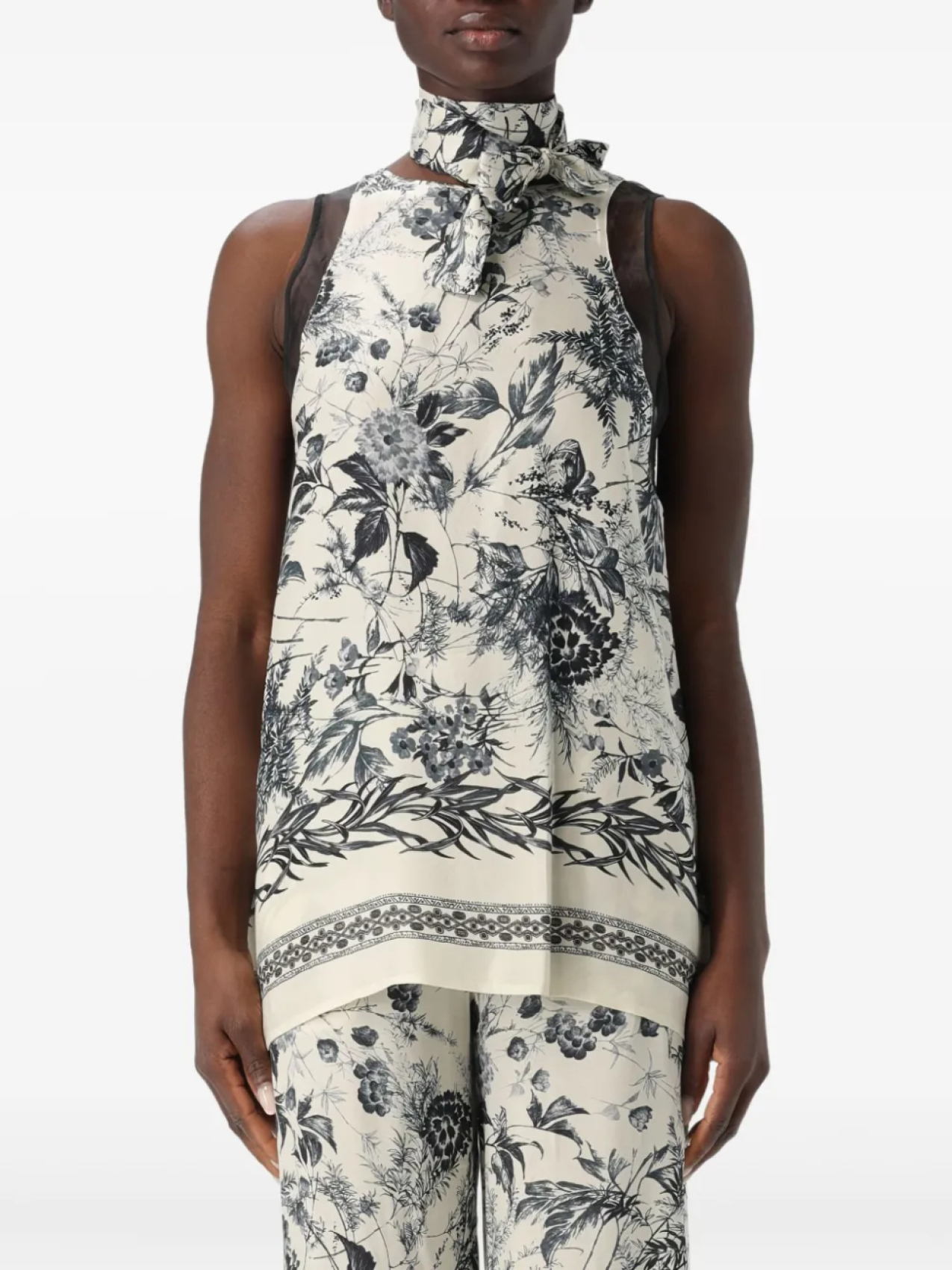 Топ с цветочным принтом SIMONA CORSELLINI, черный
Топ с цветочным принтом SIMONA CORSELLINI, черный